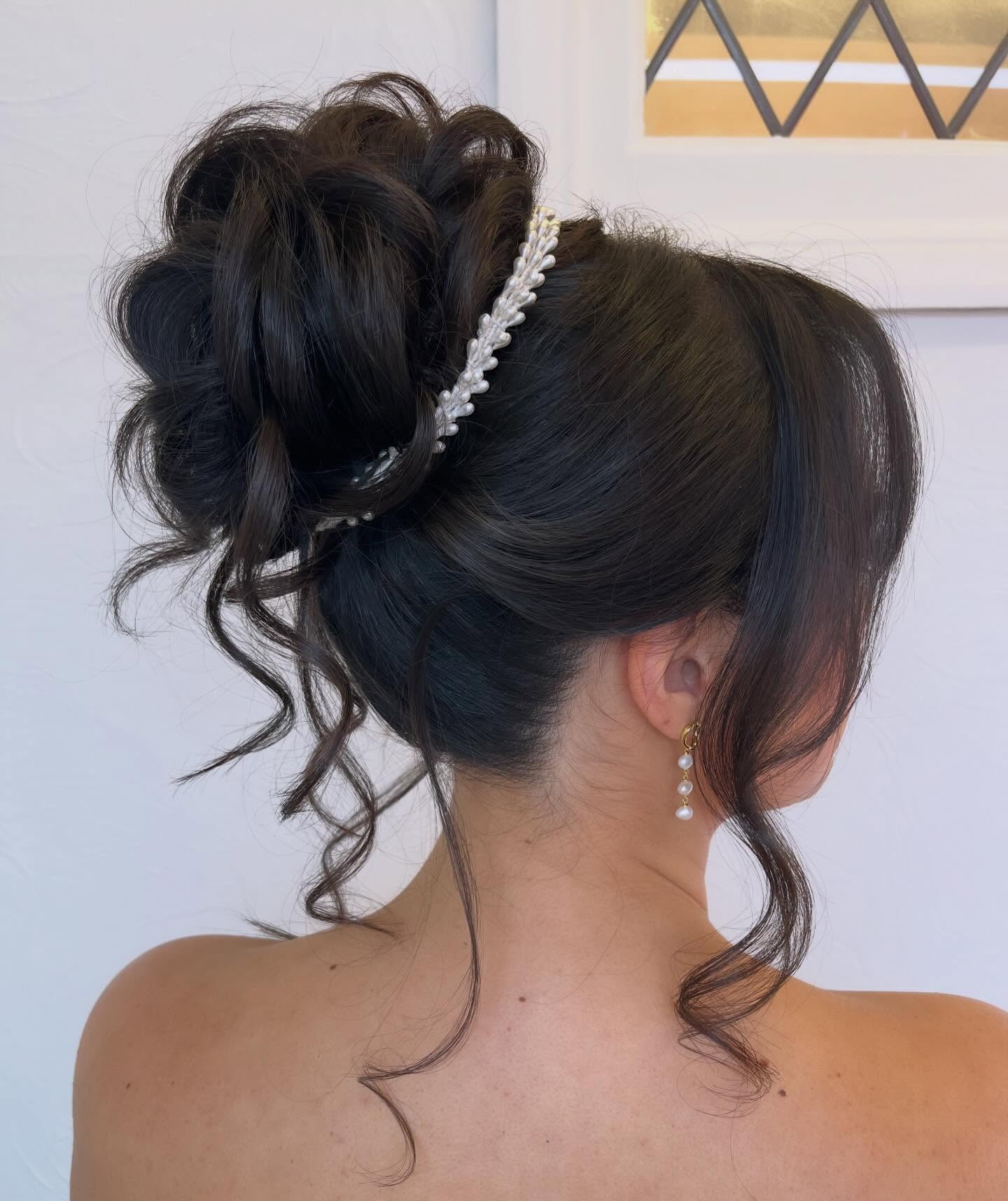 #bridalhairstylist #weddinghairinspo #leicesterweddinghair #weddinghairleicestershire #northamptonweddinghair