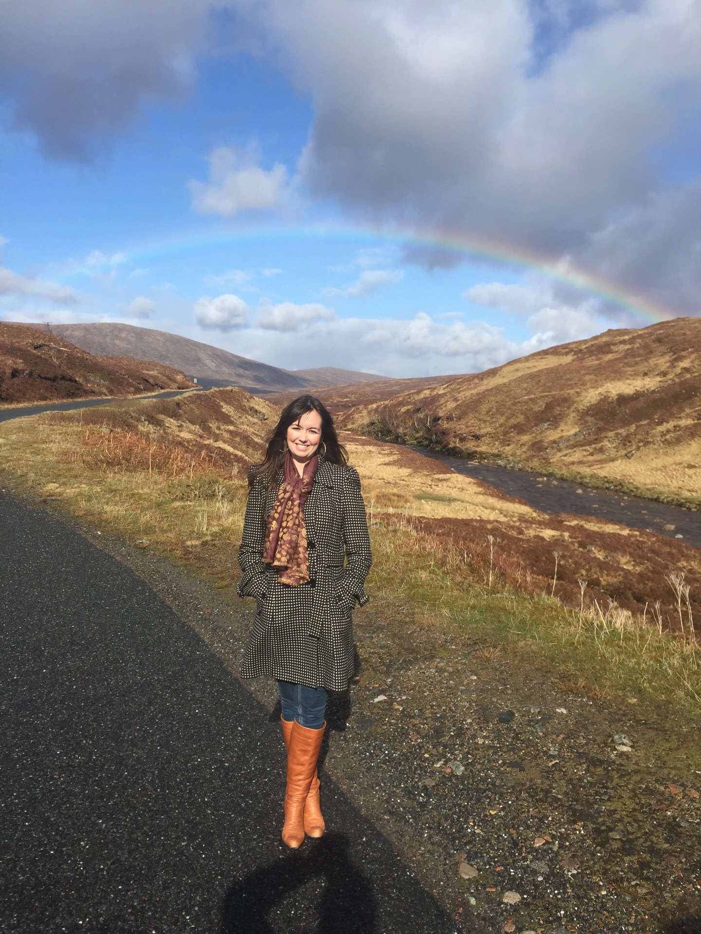 Well. What a few weeks it has been.
I do hope you are safe and well, wherever you are in the world.
I didn’t fair so well during Covid, so my immediate go to during this new unprecedented time in Dubai, was to do the things that make me feel safe, well and as balanced as possible.
I’ve been taking it day by day, connecting with others and really practising presence.
In all honestly, I think I was too scared to really look, head on, to what it means to be the founder of a small start up where one main branch of Green Heart Wellbeing is after school clubs, in person, in schools. That income is simply just lost.
But - what I did recognise in myself again, is adaptability. The Positive Psychology Coach part of me, has been finding the light, pivoting and focusing on the joy in other parts of my business.
This has been a glimmer amongst all the uncertainty and pain of watching what is going on in the world.
Clubs haven’t been running. I miss the children. But, I’ve had more capacity to take on more adult clients for coaching. I LOVE this part of my work.
If you are a woman in leadership, who wants to grow personally and professionally through empowering, positive psychology practices - I’d love to chat with you.
What have your little glimmers been recently?
Ashley 💚
__________________________
Photo taken in Glencoe 2016
This photograph is featured throughout my Character Strength cards - Available in UAE. Online store in bio
#positivepsychology #characterstrengths #wellbeingineducation #positivepsychologycoaching #glencoe