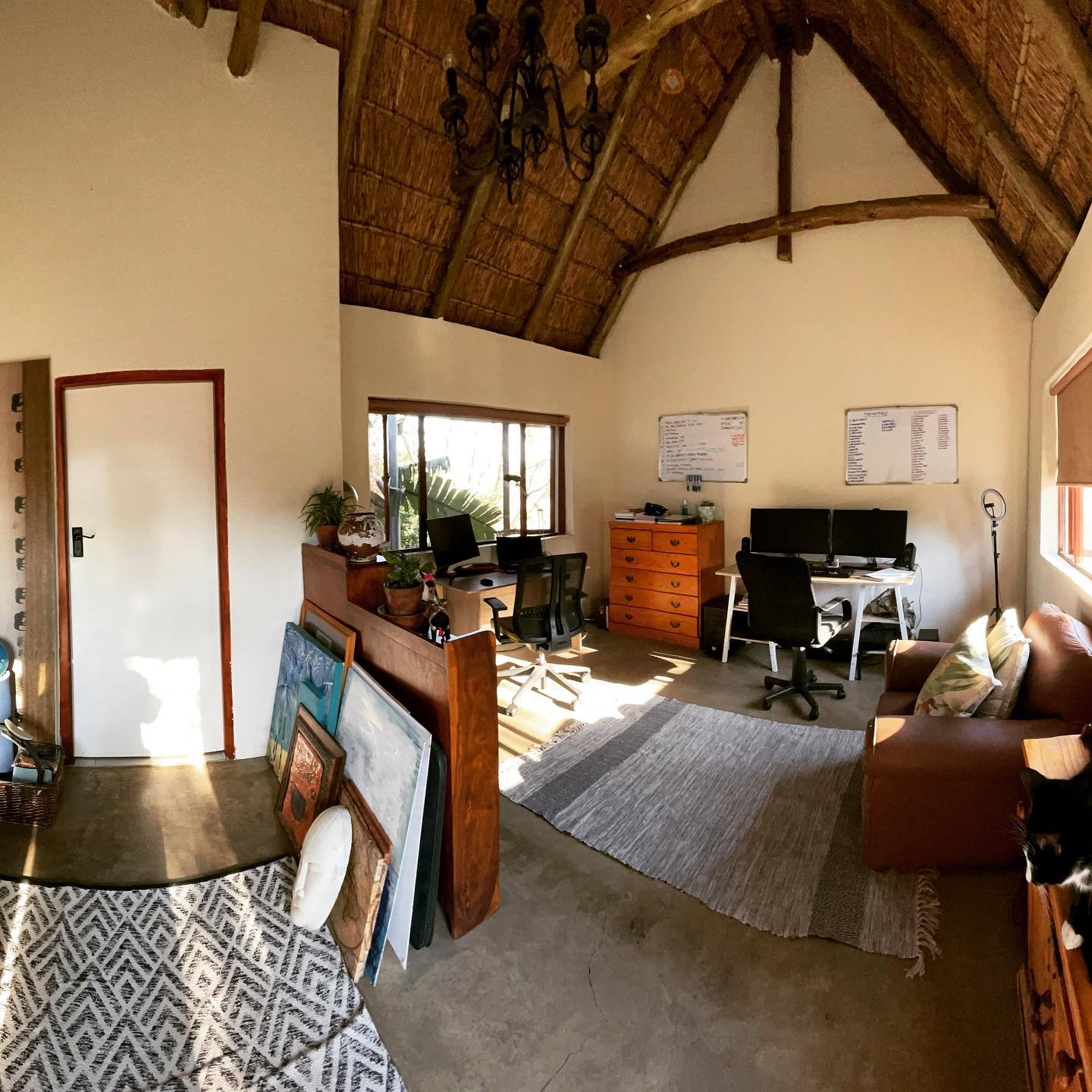 Riverglades Home Office | www.wild-oaks.co.za | www.franchiseking.co.za #workingfromhome #workingremotely #remoteworking #wildoaksstudio #rivergladesestate #homeoffice