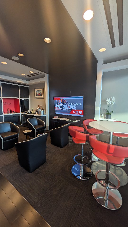 MotoGP Private Suite Passes are unbeatable! Each suite is limited to 16-23 people so you're not competing for seats and include your own personal bartender with chef curated meals. Never worry about leaving your seat afraid someone else will take it.
#motogp #motogpvip #vipvillage #vipexperience #GrandPrixGetaways