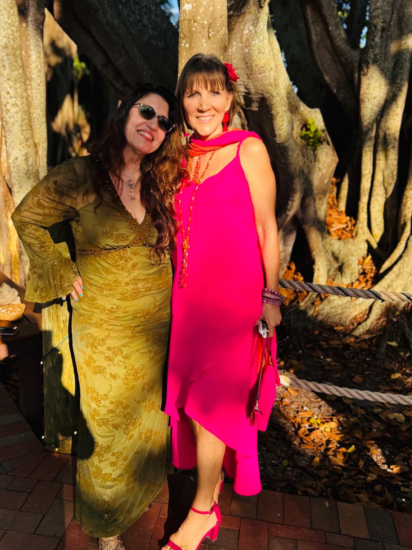 Throwback to last Tuesday 💫
Robin and I, dressed to the nines at Samantha & John’s wedding at the Jupiter Lighthouse ✨
No matter when we get together, it’s always a party — “party in a glass” herself 💛
So blessed to have you in my life, Robin ❤️
Photo: Tom Kuzma 📸