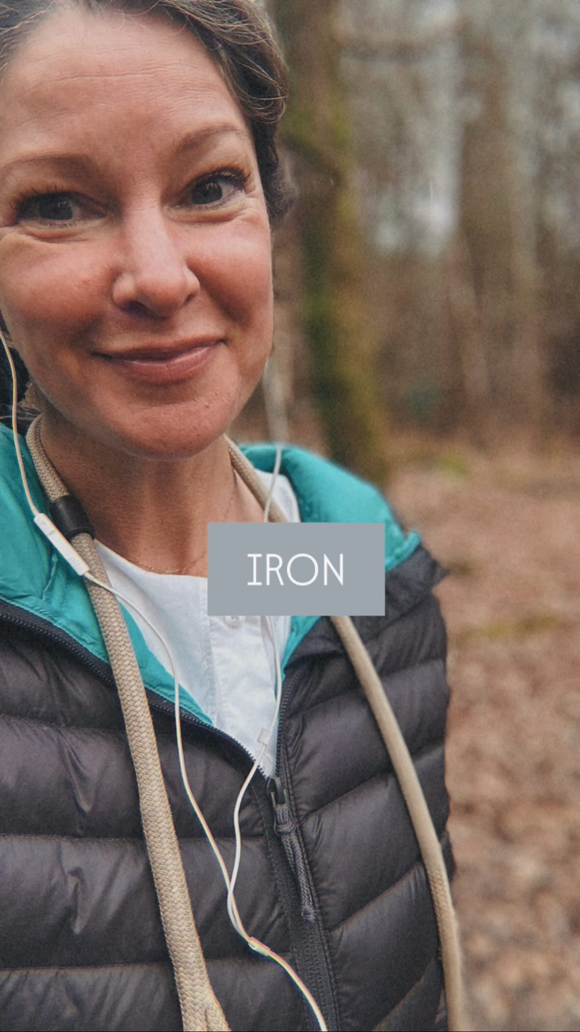 Your body makes ~216 billion red blood cells a day.
And ~90% of the iron needed to do this? It’s recycled.
So if you feel iron deficient but your ferritin is “fine” — this matters:
Iron needs:
• Retinol (vitamin A) → to mobilise + use it
• Copper → to transport it
• Low inflammation → to release it
Without this?
👉 Iron gets stuck, mismanaged, or floating (high serum iron)
👉 Not getting into haemoglobin
👉 Not supporting energy
And adding more iron?
❌ Doesn’t fix the problem
❌ Can increase oxidative stress
✨ The real question you should be asking is:
Can your body use the iron it already has?
Comment IRON and I’ll send you my preferred blood panel to assess true iron status.
And if you’re vegetarian, recommend testing your BCO1 gene to see what your conversion of beta carotene to vitamin A is doing.
Hope you find this half as interesting as I do!
#anaemia #nutritionaltherapist #lowiron