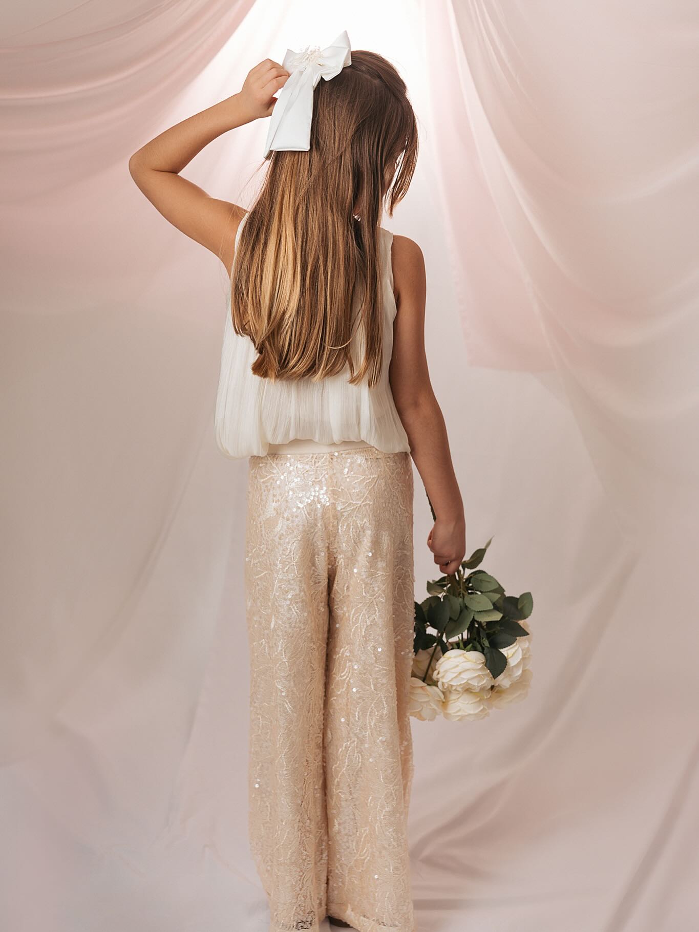 Because special days deserve something beautiful 🤍
Delicate tones, refined details, and the softest fabrics for unforgettable memories.
Dress them in love with LovebyJackie ✨ #kidsfashion #kidsclothing #kidsofig #kidsshoot #kidsstore