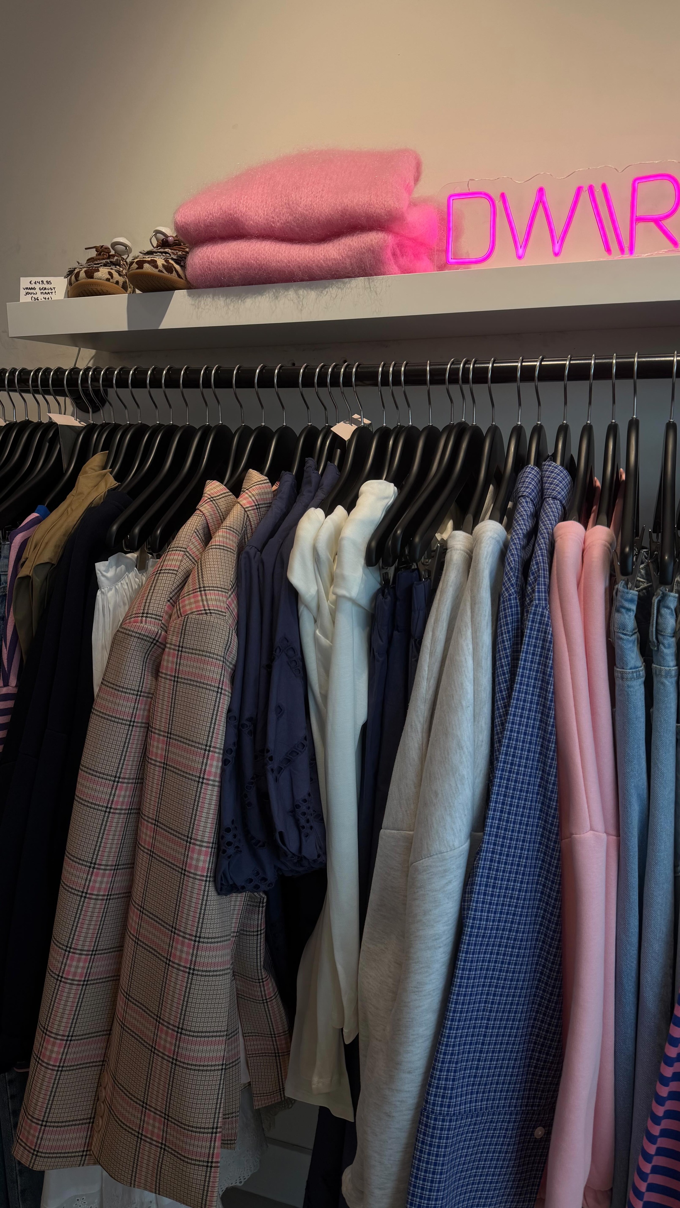 Onze nieuwe collectie hangt volledig in de winkel en is vanaf nu ook grotendeels online verkrijgbaar 🎀