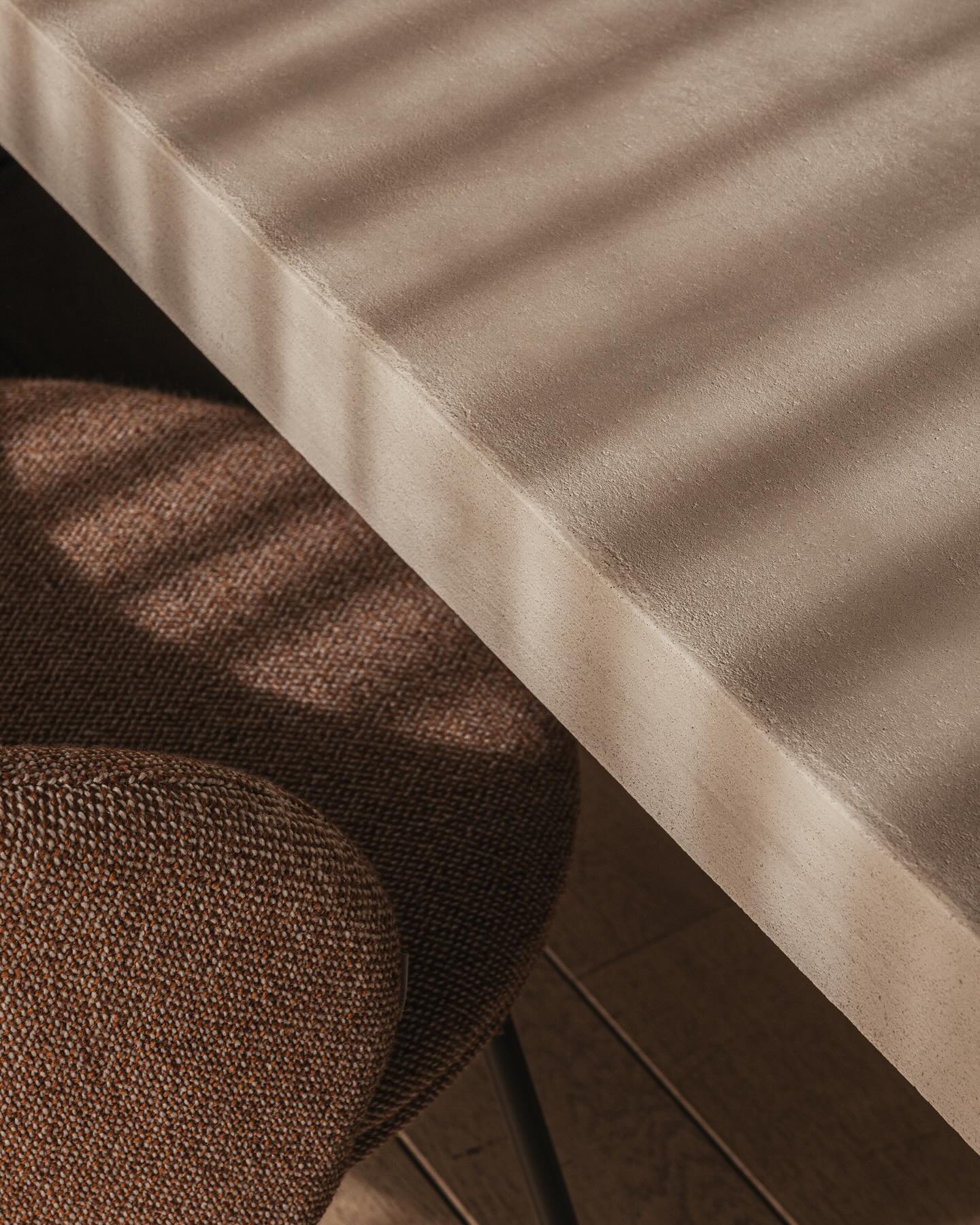 Capturing pure craftsmanship
Client: @terrastuc
Location: @alluremaison.be
#stuccowork #interiordesign #luxuryinteriors #architecture #interiorphotography