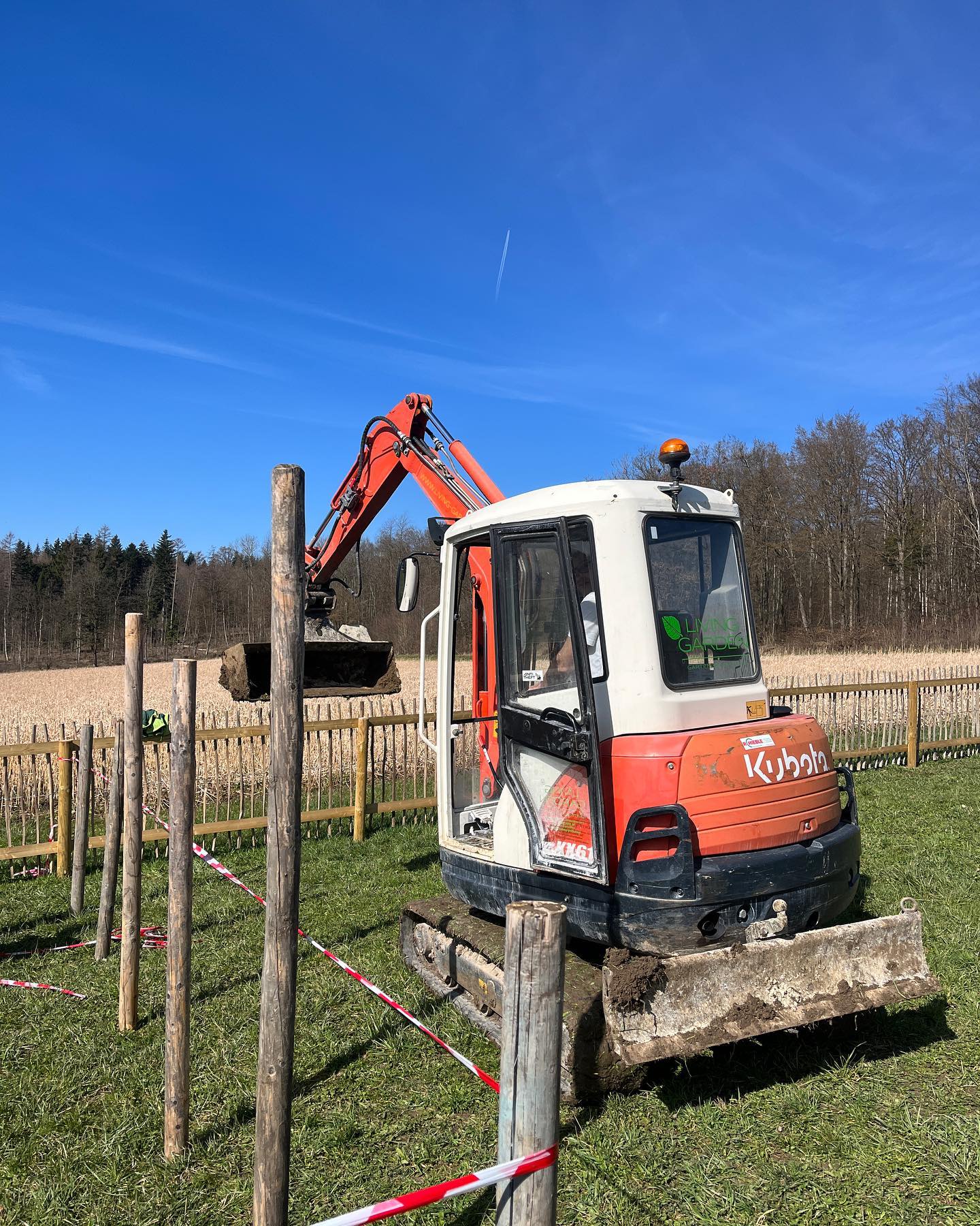 Heute mal mit wunderschöner Aussicht 🌳Aktionstag am Naturkiga #galabau #natur #aussicht #kubota #gartenbau