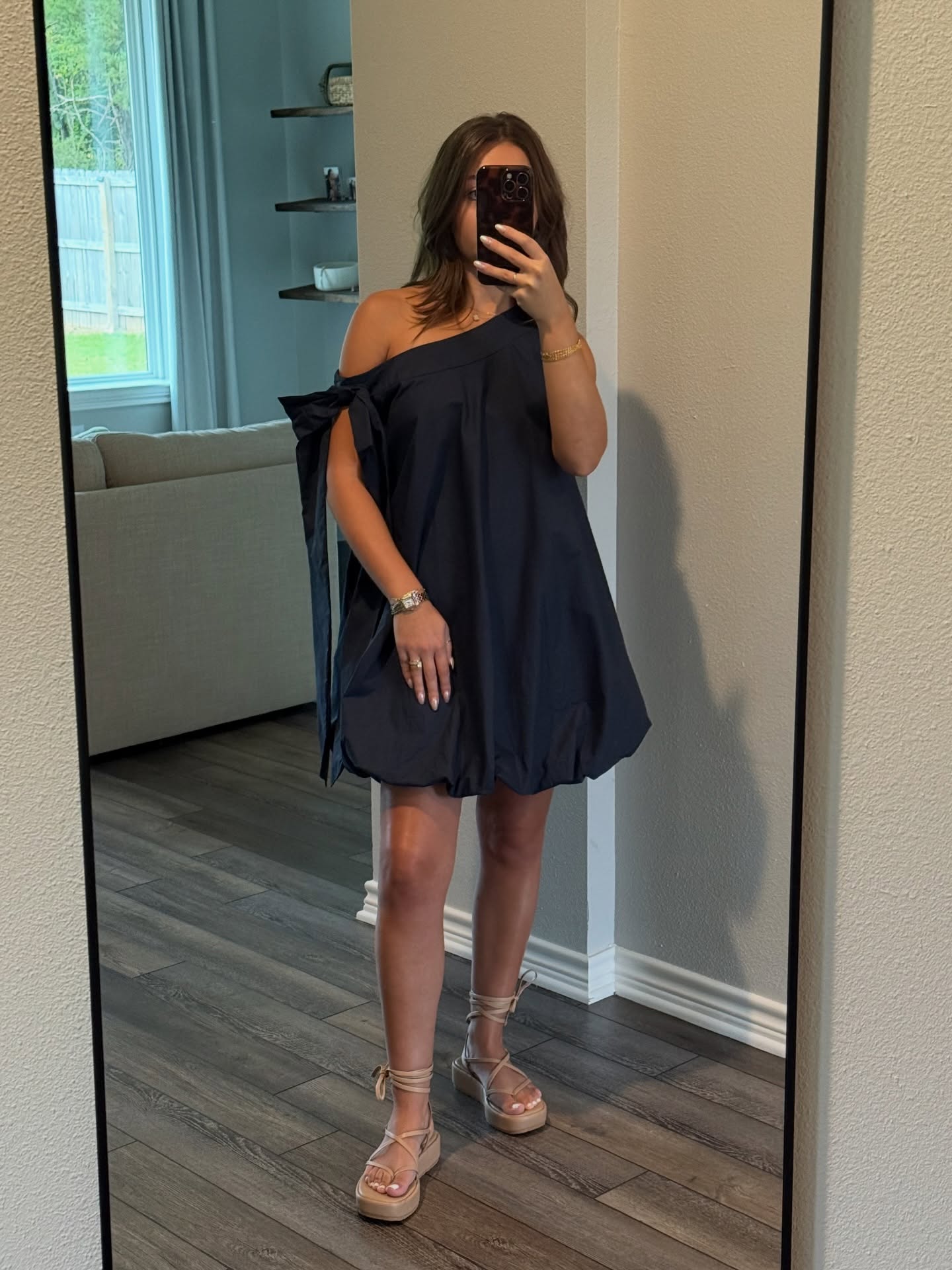 The bubble dress that does it all ✨
Dress it up, dress it down—either way, you’re effortlessly styled.
🔗Shop link in bio
•
@shoptcec
#dress #spring #summer