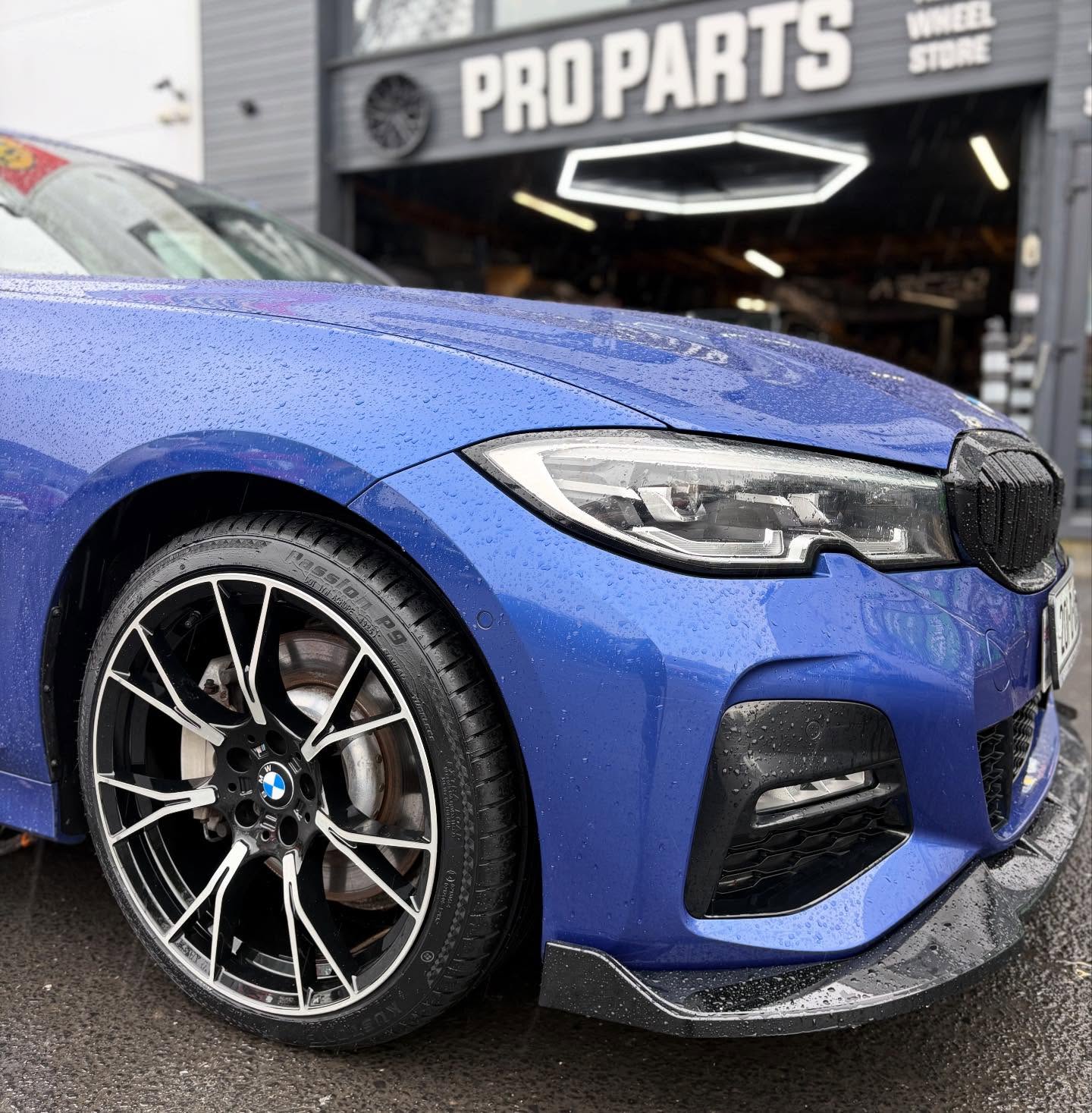 BMW G20 in for 19” M-Sport alloy and tyre package🔥