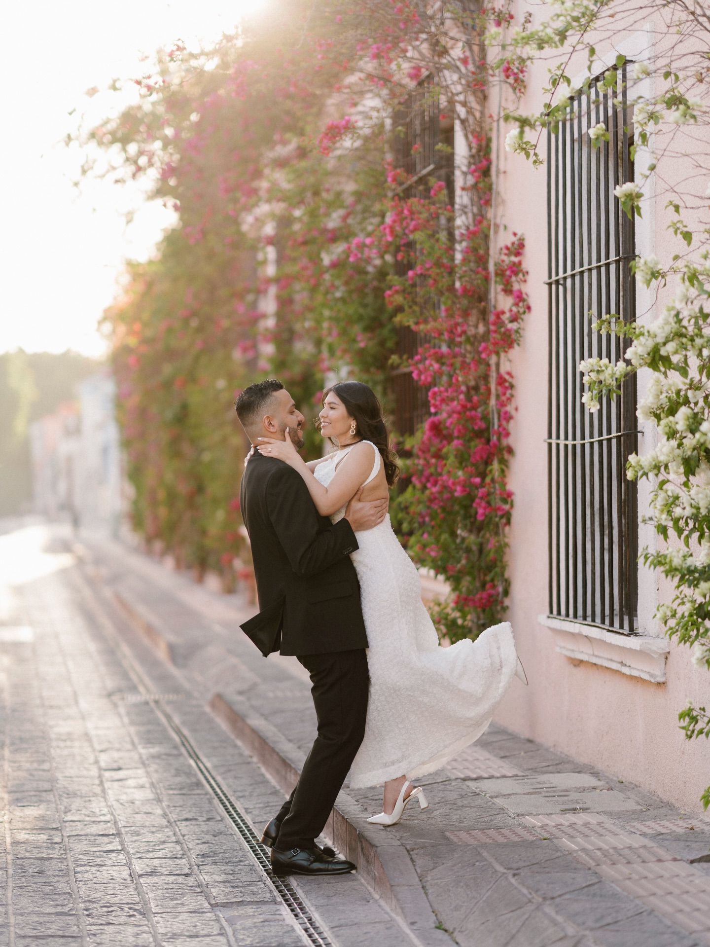 I don’t follow trends…
I create images that feel timeless.
My approach is simple:
light, emotion, and truth.
If you connect with this, we’re probably meant to work together.
#LuxuryWedding #WeddingInspiration