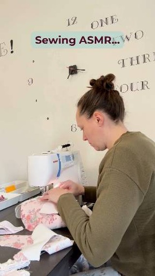 Behind the scenes: sometimes the most satisfying part of the day is just the rhythm of the sewing machine and the sound of fabric coming together.
#TracysTreasuredKeepsakes #SmallBusinessUK #PersonalisedKeepsakes #HertsCustomKeepsakes #HandmadeGiftsUK