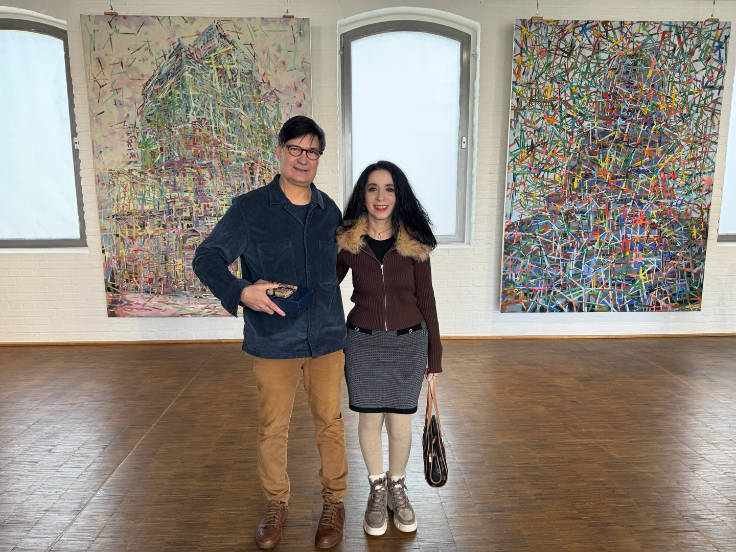 🇩🇪
Einladung
zur Verleihung des
Kunstpreises 2025
des Kreises Düren an
Antonio Nuñez
Mit anschließender Eröffnung seiner Ausstellung.
Sonntag, 29. März 2026, 11.30 Uhr
Deutsches Glasmalerei-Museum
Linnich.
🇬🇧
Invitation
to the presentation of the
2025 Art Award
of the District of Düren to
Antonio Nuñez
Followed by the opening of his exhibition.
Sunday, 29 March 2026, 11:30 a.m.
German Stained Glass Museum
Linnich. Germany.
🇪🇸
Invitación
a la entrega del
Premio de Arte 2025
del Distrito de Düren a
Antonio Nuñez
Con la inauguración posterior de su exposición.
Domingo, 29 de marzo de 2026, 11:30 h
Museo Alemán de Vidrieras
Linnich. Alemania.