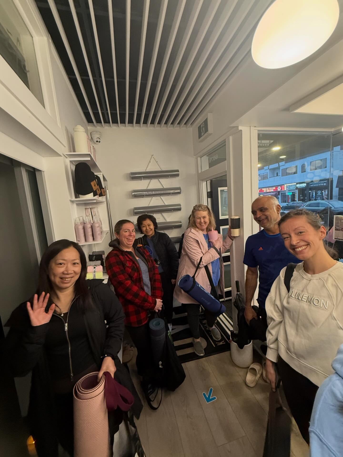We love us a little pre class hang out 🥰