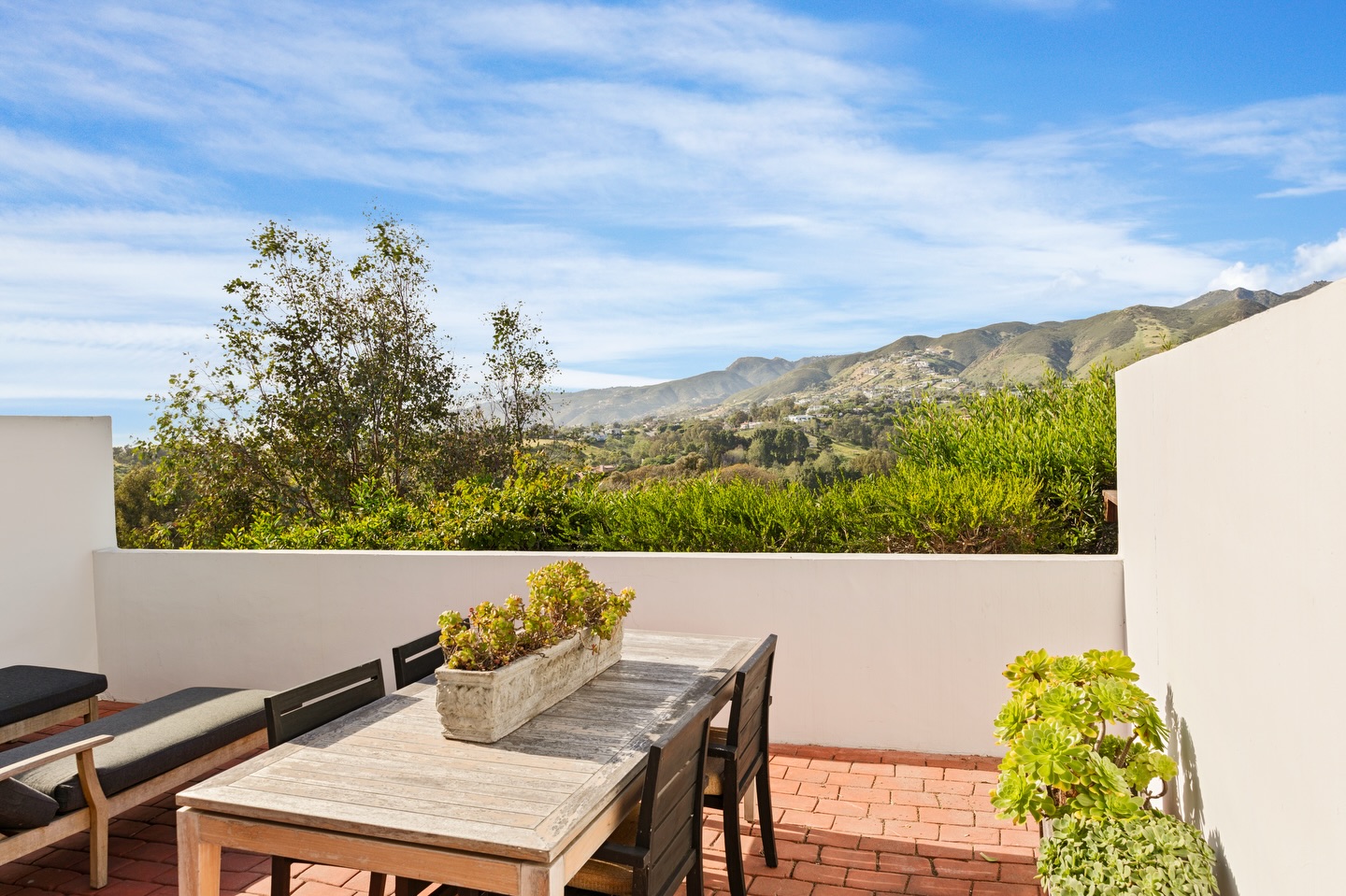 Peaks front & center ⛰️