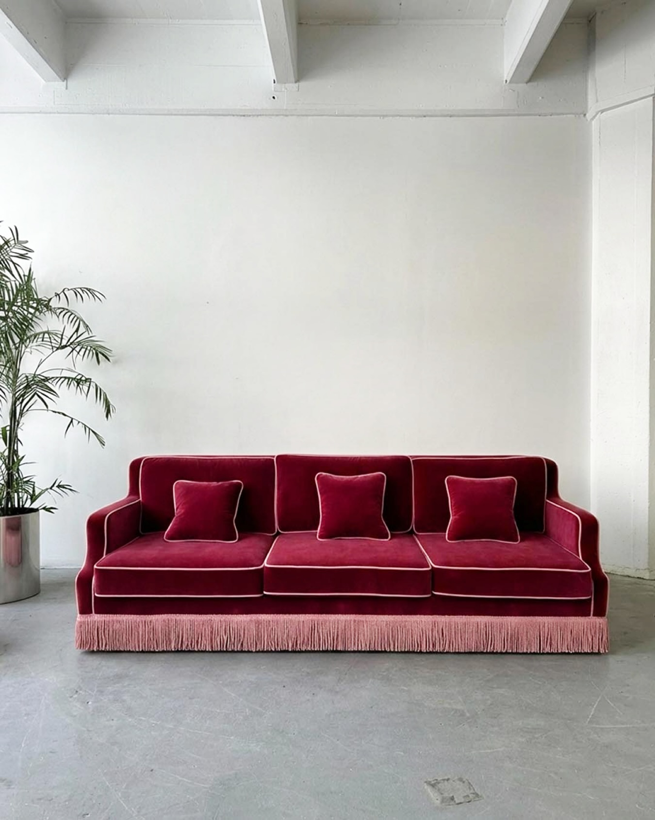 Look at me. Now keep looking 💋✨