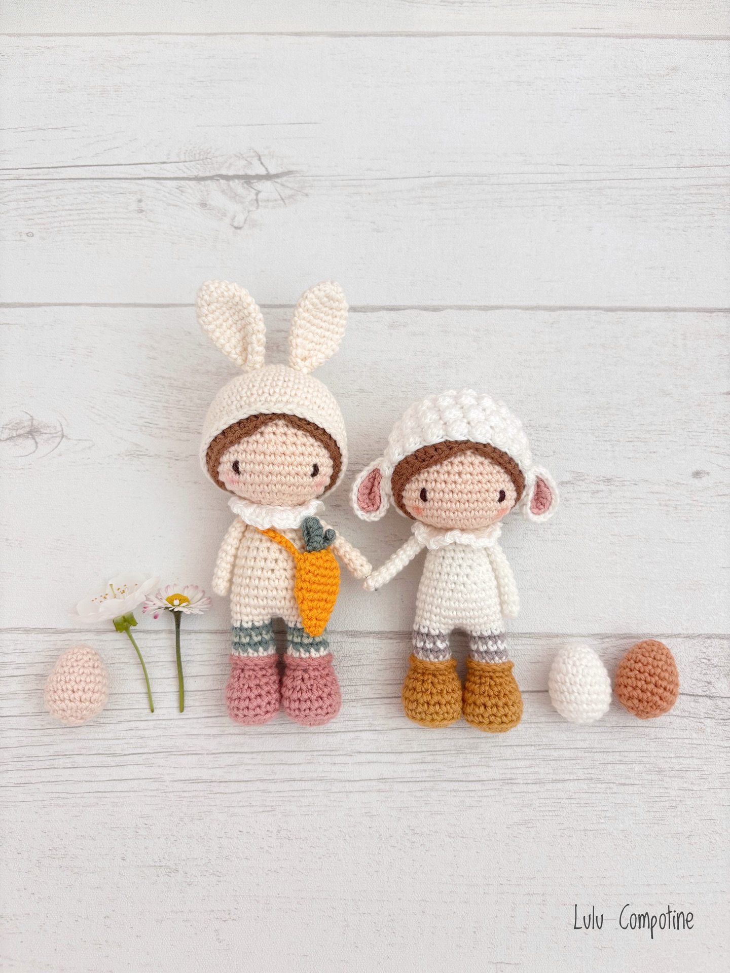 🌸 Joyeuses Pâques et bonne chasse aux œufs 🐣🐇🐑
Ici, on a profité du soleil dès le lever avec un petit déjeuner dans le jardin ! Reste plus qu’à attendre le passage du lièvre !!! J’espère que le soleil sera aussi au rendez-vous chez vous ☀️
Je tenais à vous remercier pour tous vos jolis partages ces derniers jours de vos petits Copains du printemps et du petit nouveau trop mimi, ça me fait tellement plaisir de les voir naître sous vos crochets 🩷🌸🐰🐑
#paques #happyeaster🐰 #amigurumi #doudoulapin #lulucompotine