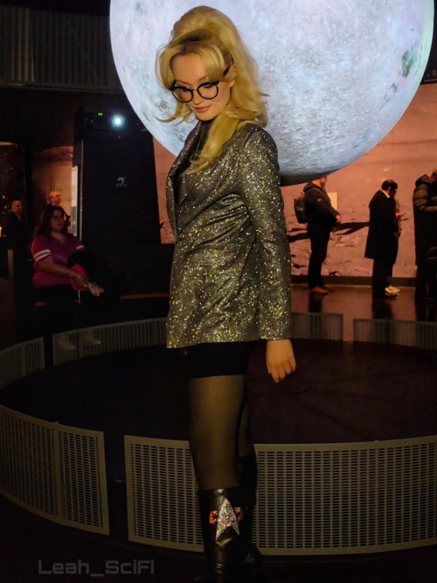 I'm definitely going to be making more of these @startrek boots 😍
@sciencemuseum #startrek #startrekvoyager #startrekvoy #ds9 #startrekds9 @startrekonpplus @paramountplusuk