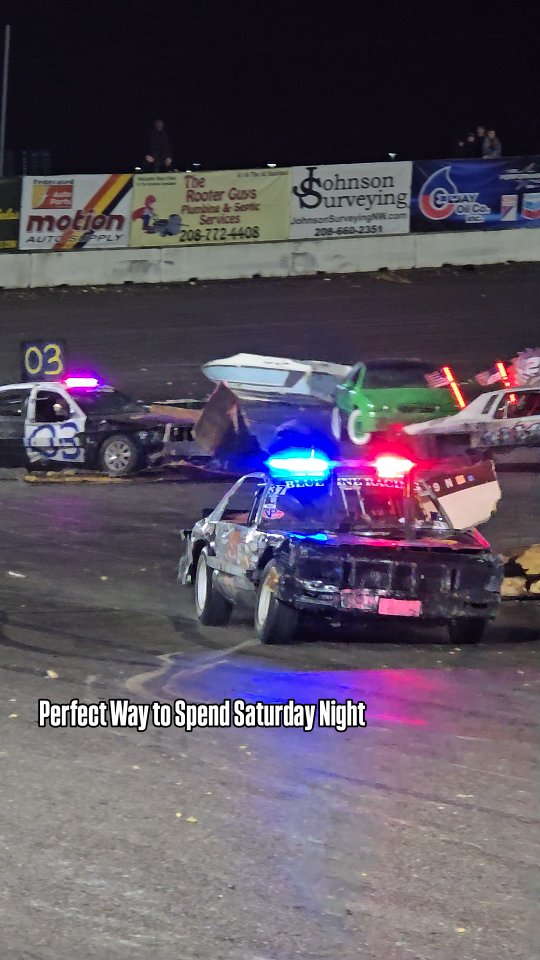 Love us some boat races! See y'all this Saturday 4/18 for the opening race at Stateline Speedway. @raceidaho