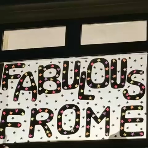 Frome is glowing… ✨
Our latest **When in Frome** episode, *Glow Big or Go Frome*, is out now 🎧
👉 Listen here: https://www.fabulousfrome.co.uk/podcast-when-in-frome (or wherever you get your podcasts)
And…we want to hear from you 👀
Got a story we should cover, or a challenge for Sonia? Drop it below 👇
#Frome #WhenInFrome #FabulousFrome #FromeLife #Somerset #Podcast #SupportLocal #FromeEvents