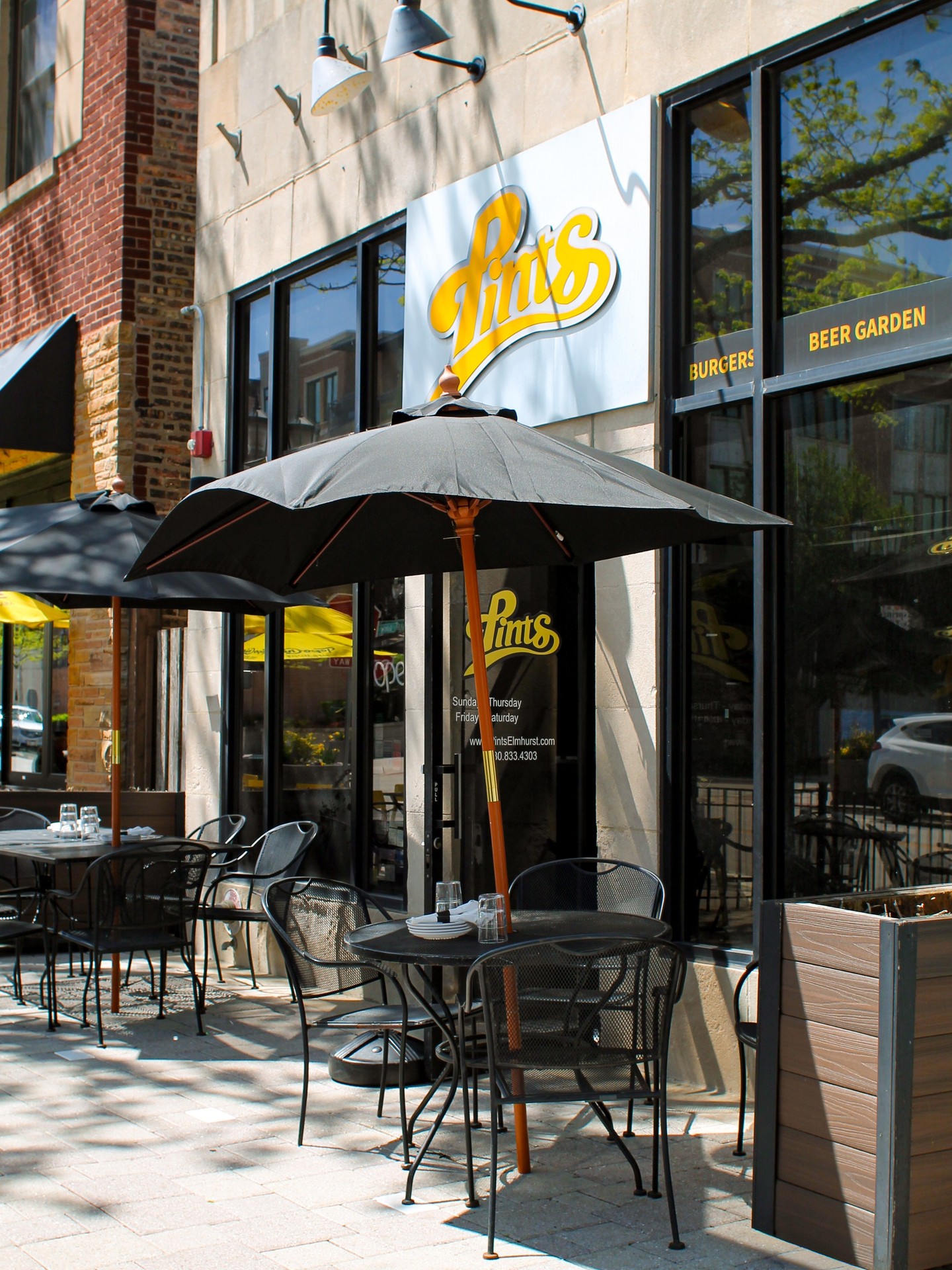 Patio season is ON! 🎉🌞 Our front patio opens this Wednesday—come soak up the sun, sip your favorites, and snack on delicious bites. Who’s ready to kick off spring with us? 🌷
#ElmhurstPatio #PatioSeason #SpringVibes #OutdoorDining #ElmhurstEats #SunnyDays #PatioTime #SipAndSnack #SpringKickoff #SpringPatio