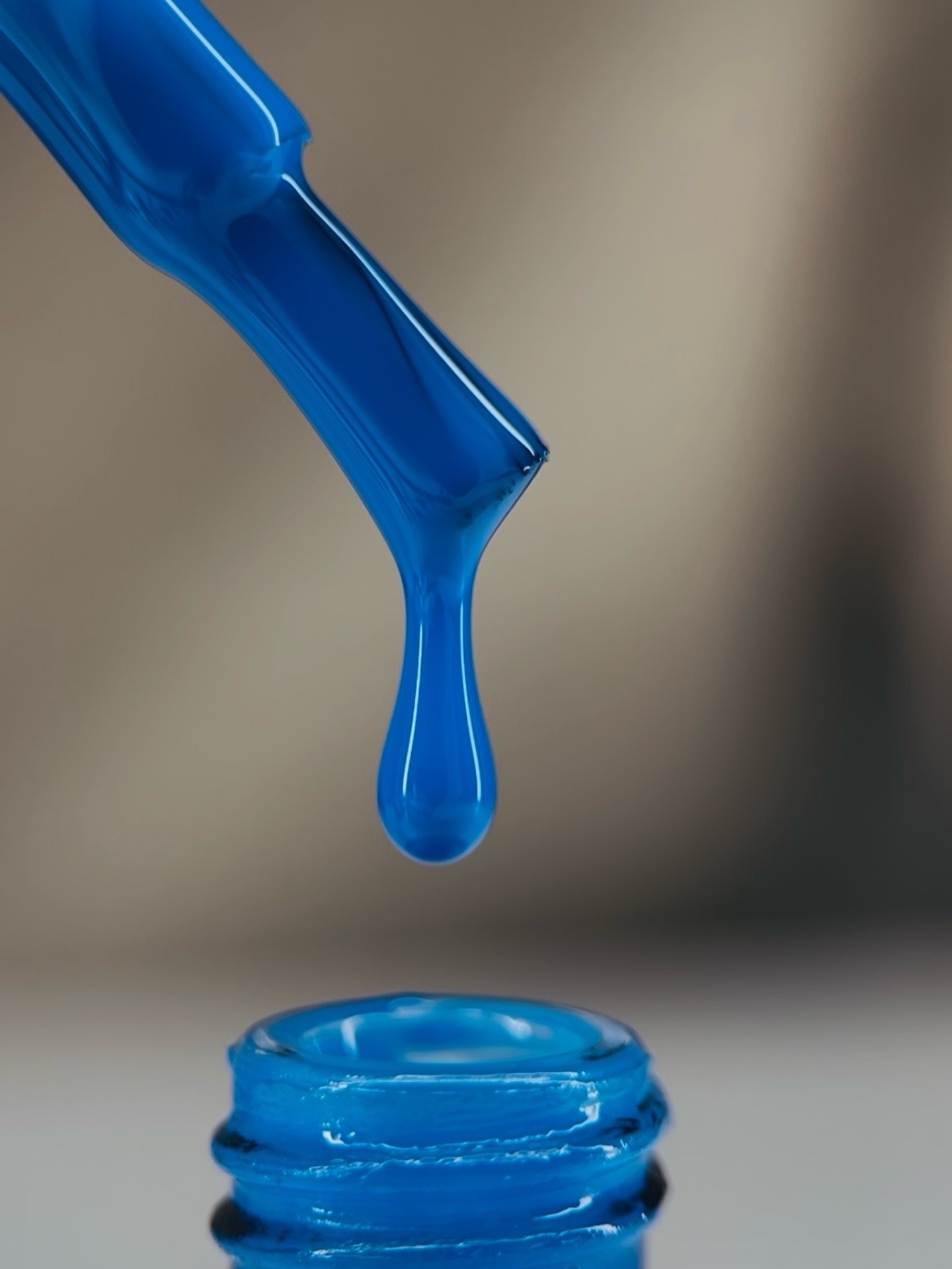 Un vernis bleu électrique ? J’ai ce qu’il te faut 💙
📸: l’atelier de Thal
#prothesisteciliaire #prothesisteongulaire #microblading #microshading #ipreview via @preview.app