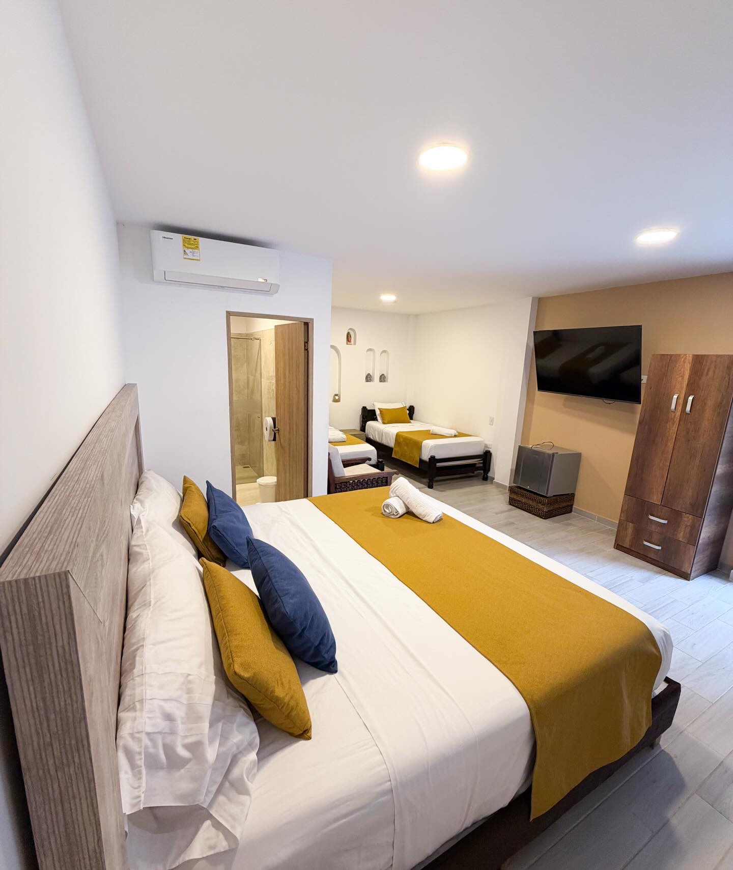 ✨ Vive una Semana Santa llena de tranquilidad y bienestar 🧘🏻♀️Un espacio para desconectar y compartir en armonía 🌿
📲 321 204 9373
.
.
.
#riverahuila #trip #descanso #vacaciones