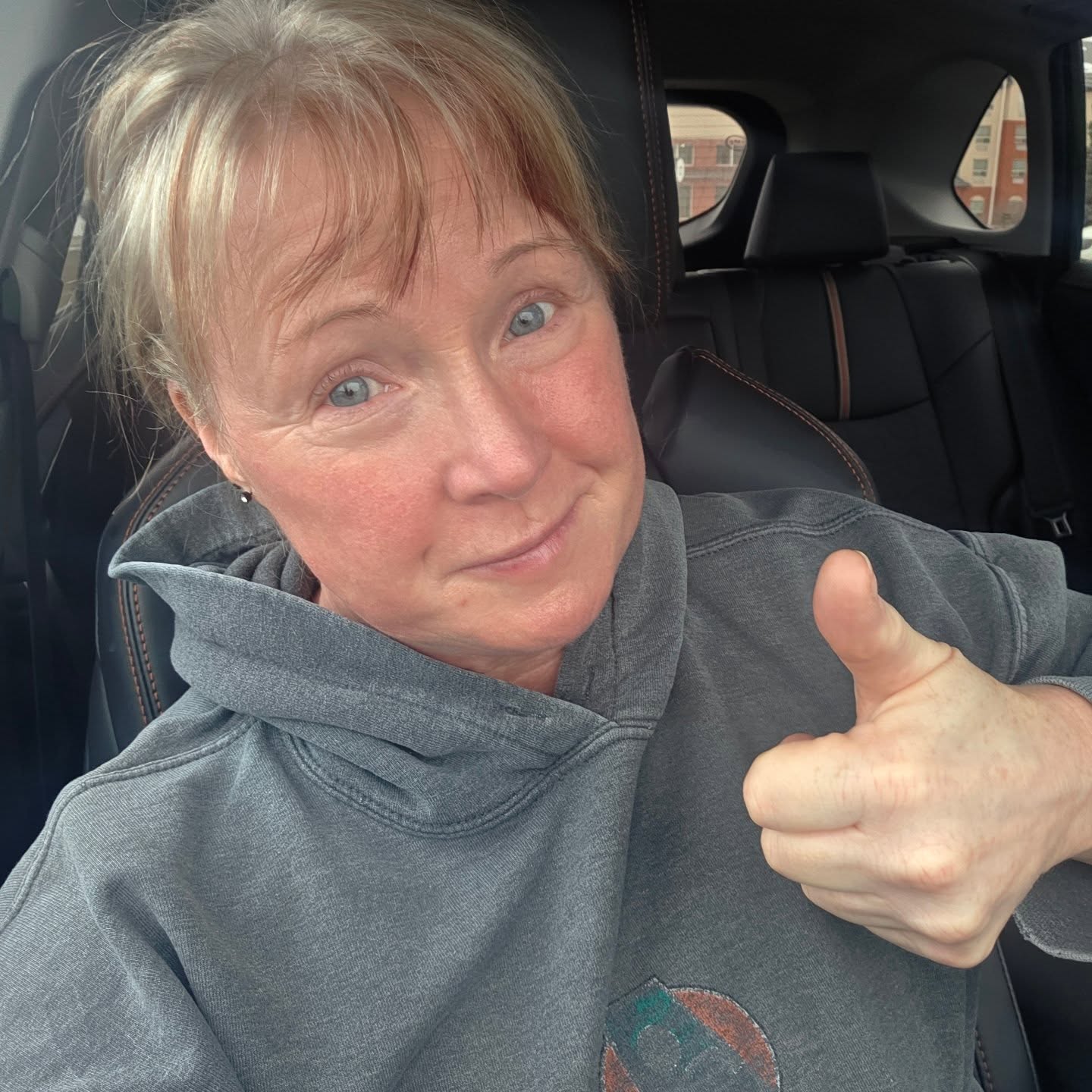 "Everyday is a good day..no matter what went sideways the day before." - quote from a retired CN gentleman who walked with me out of the gym this morning.
That my friends is how you start the day!! đ
#gooddaytohaveagoodday