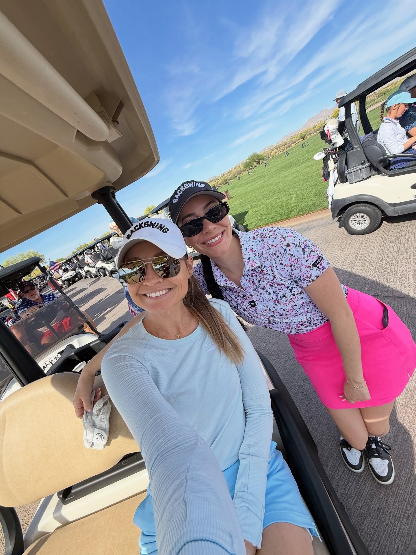 Proof we keep good company at BackSwing 😎 @ari_macioce @meganfholmes
#progolfer #girlsthatgolf #golfgirl #golflife #golf
