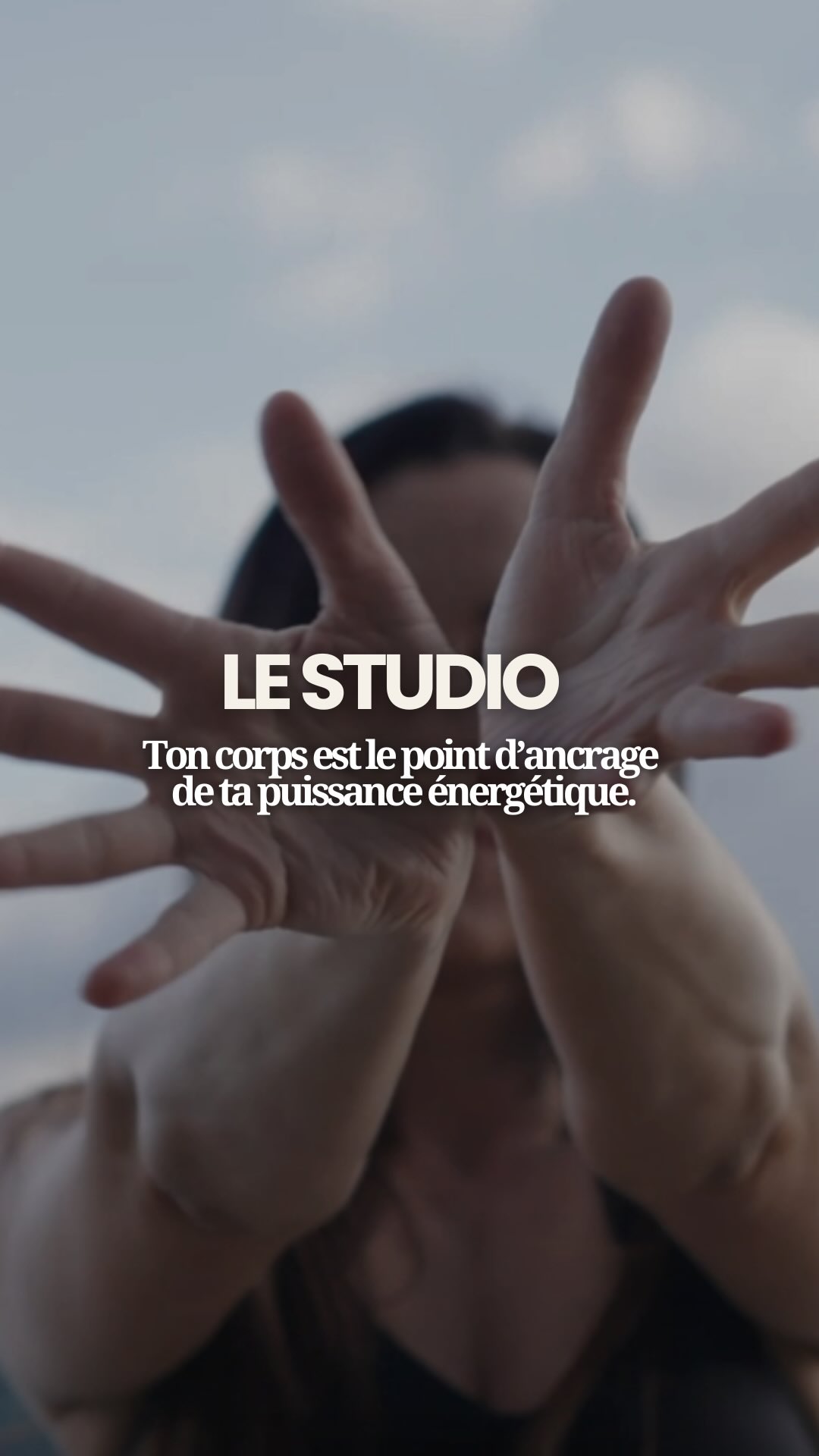 Tout commence en toi…
Quand tu reviens dans ton corps, ton énergie s’ouvre et ta vie se transforme naturellement…
Dans le studio je t’accompagne pas à pas à incarner ton plein potentiel → lien en bio.
Avec tendresse,
Charlène.
•
•
•
#studio
#ancrage
#energie
#pleinpotentiel
#deviensmagnetique