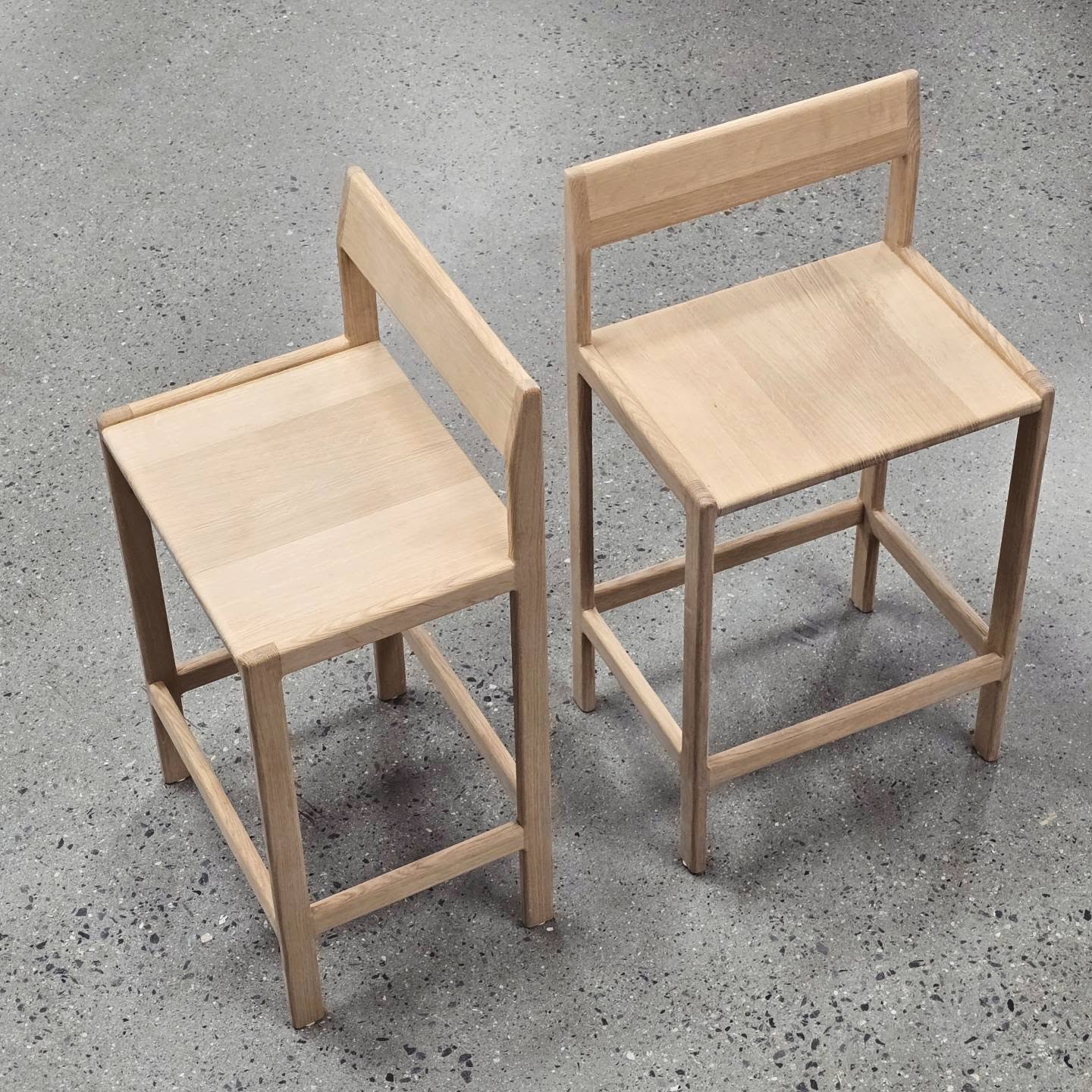 Barstol i hvit eik🤩
.
.
.
#møbler #custom #eik #furniture #oak #livingroom #stol #barstol