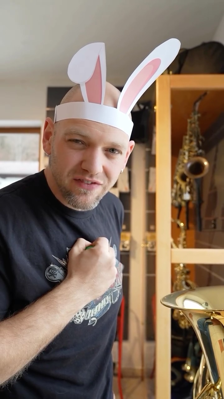 Hilfst du uns bei der Suche? 🥚👀
Komm vorbei ins Pinzgauer Musikhaus, finde einen versteckten Egg-Shaker und sichere dir 5% auf deinen Einkauf 🐰
Aktion läuft nur bis 10.04., also schnell vorbeikommen & suchen!
#ostern #pinzgauermusikhaus #musikinstrumente #musicstore #zellamsee