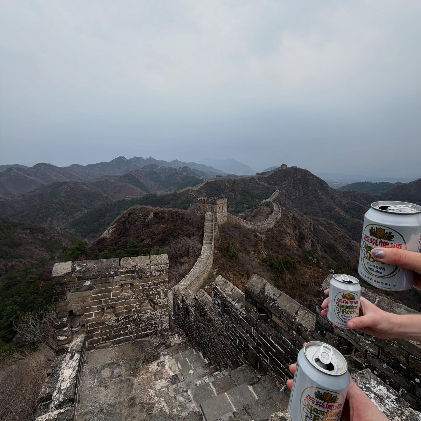 Great Wall Day 1 ✅ We hiked from Panlongshan to Jinshanling with all of our stuff + food for two days and it was such an incredible time! The shtick about this side of the Great Wall is that you get to hike thru unrestored sections, partially restored, and the full shbang with steps that are a bit more tourist friendly 🤣I’ve never done this kind of hiking before and by the end of the 9 miles, it was definitely gettin a little physically and mentally taxing but we did it 🙏🏻 This was one of my goals when I started tour and found out about my knee and I am so proud of my strength and progress in PT so that I was strong enough to do it. And yes I brought my trumpet for a lil warmup on the wall and solid practice session after 🎺
•
#greatwallofchina #thruhiker #musicianlife #goals #katesonthemove