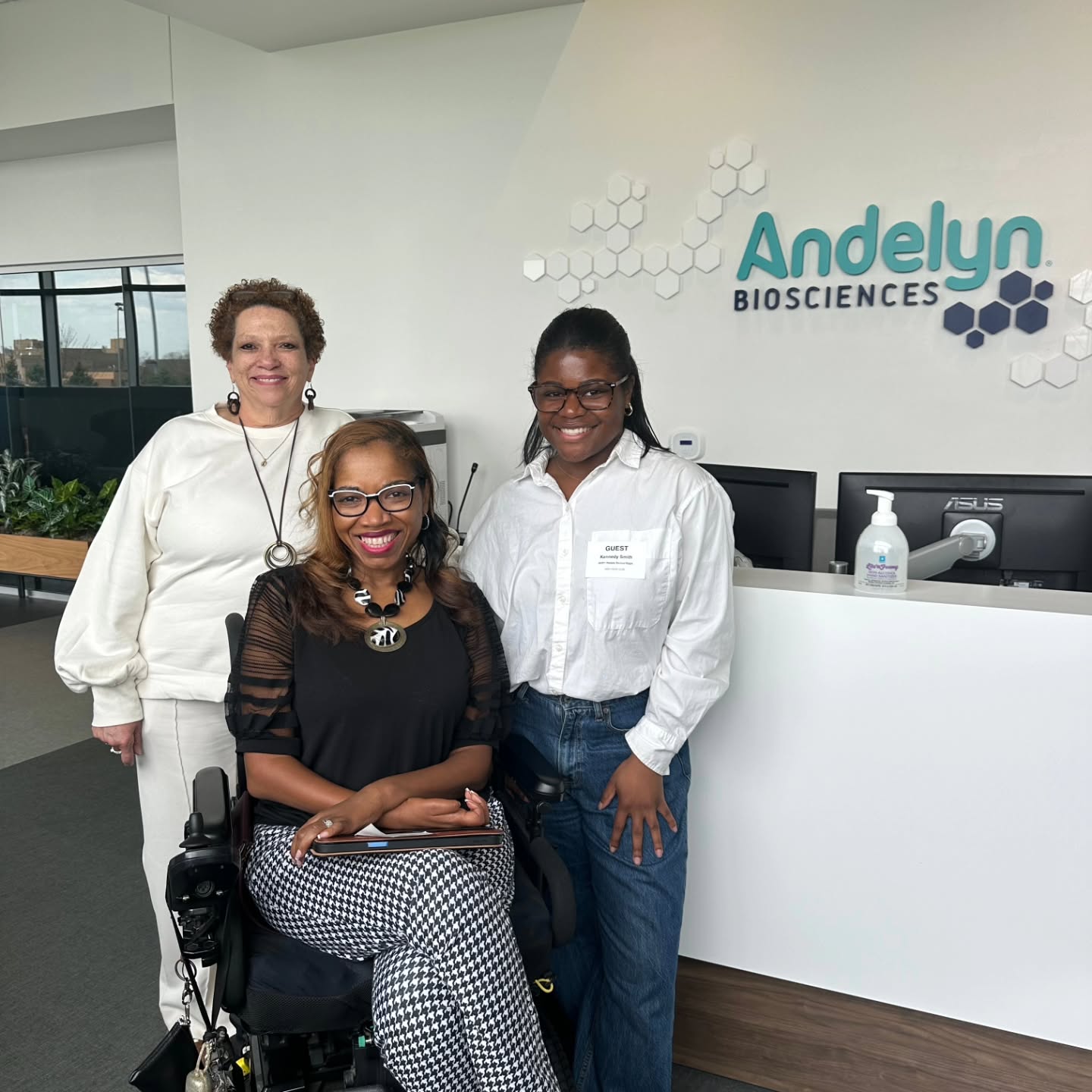 This week, WrightChoice had the opportunity to visit Andelyn Biosciences 🔬, where we received an incredible behind-the-scenes tour led by Pamela Backus-Diggs. 🧬 We were able to learn about the many career pathways available within the life sciences field and gain valuable insight into how these degrees can translate into impactful careers. 💼✨
Interested in discovering where a life sciences degree can take you? 🥼 Apply to our Bio+Neuro Futures Program—a paid, rotational summer experience in Columbus featuring hands-on projects with leading companies, professional development sessions, and engaging lunch-and-learns. 🤝🚀
🔗 Link in bio.
📅 Apply by April 4th! ⏳