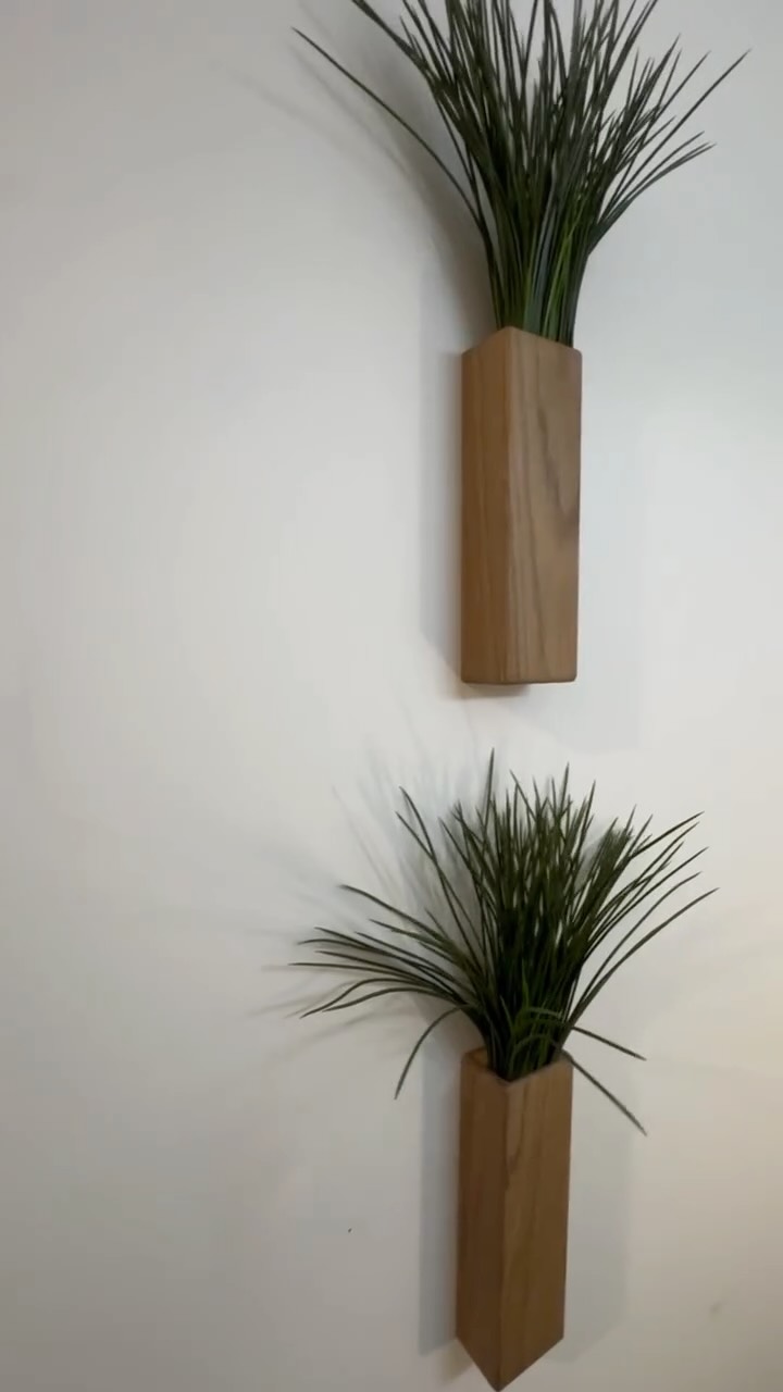 even the small stuff is worth all the small stuff
🪴🪴🪴
#handcraftedfurniture #atlantahomes #interiordesign #woodworking #stillamstudios