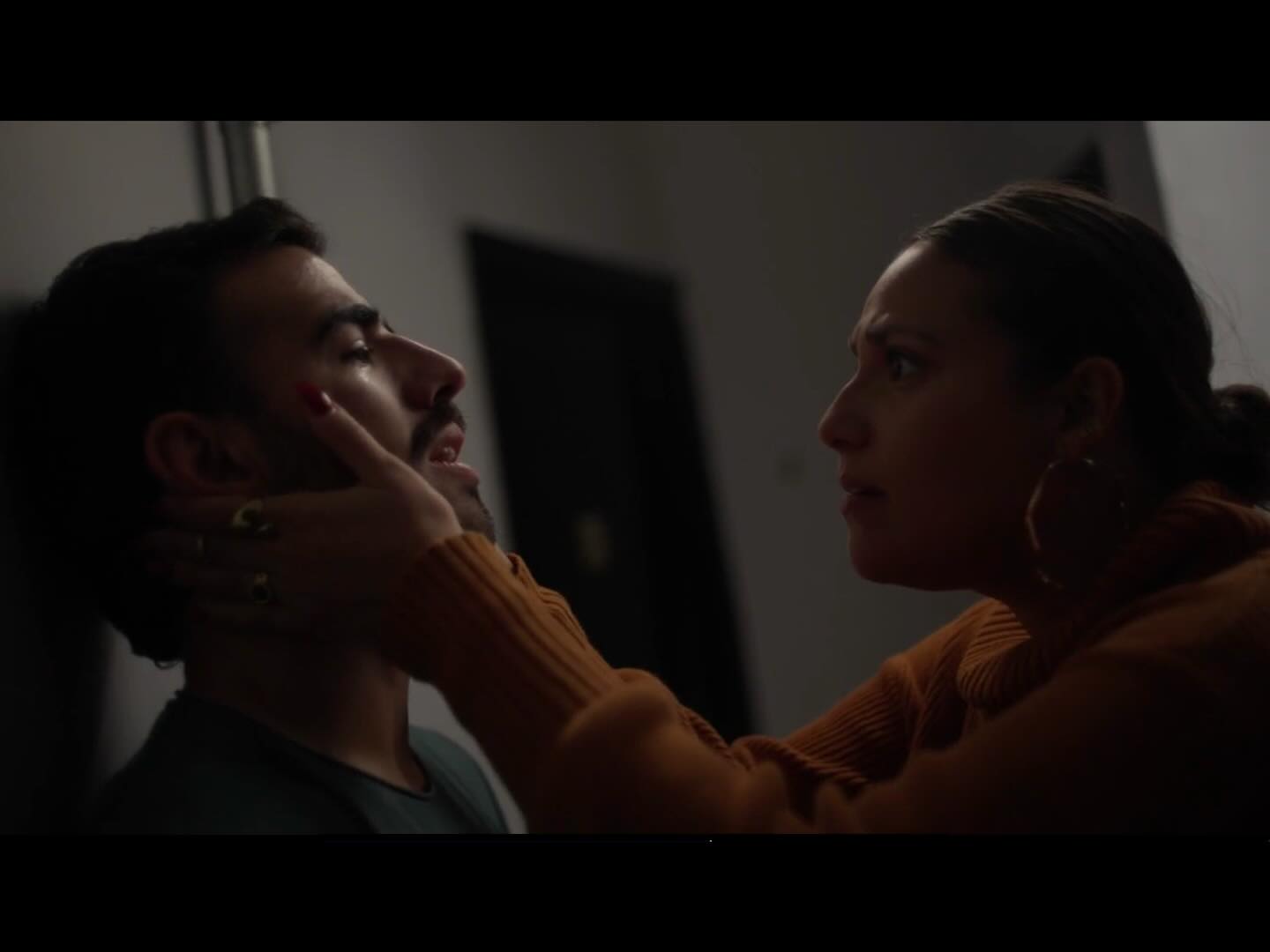 We’ve wrapped production on @survivingmyselffilm - Part II: Sanity! I’m so incredibly grateful for the team that make this possible. Thank you! 🥹
Check out some of these stills!
a juan cálix x (k)nightingale studios production
written and directed by: @thejuancalix
Cast
jorge: @sebtrevino
ivianna: @reginacarregha
brandon: @apuette
Crew
director of photography: @dommillerdp
unit production manager: @sashafazulyanov
1st assistant director: @mcjeppy
script sipervisor: @jessvanglad
assistant camera: @david.nayr
gaffer: @mattiaconodp
key grip: @memorias.will
intimacy coordinator: @beccacanzi
sound engineer/boom operator: @sc00p___
hmu: @jcolemanmua
producers: @thejuancalix @sashafazulyanov @mcjeppy
(k) nightingale studios
#survivingmyselffilm #shortfilm #production #indiefilm #lgbtqfilms