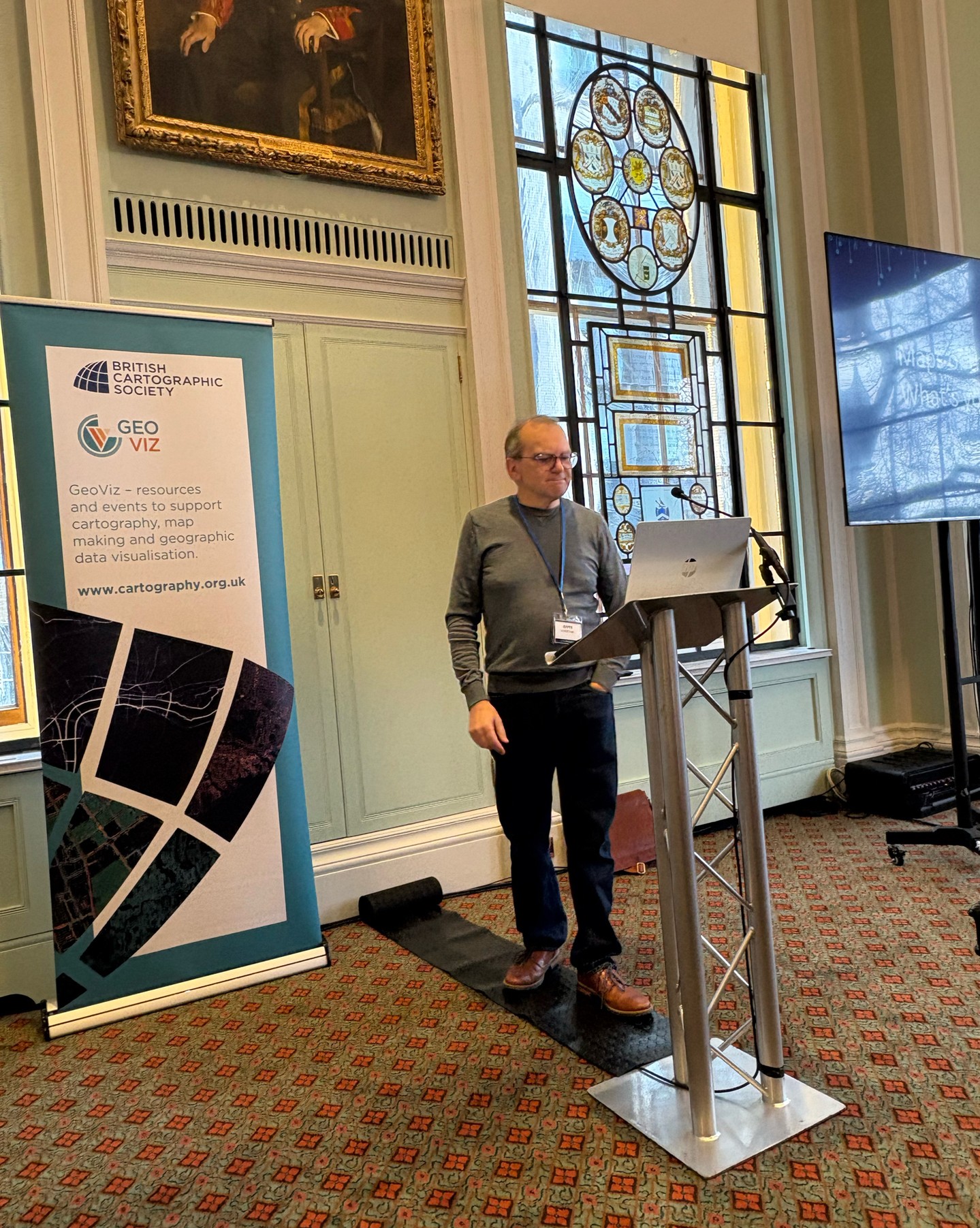 GeoFutures kicks off! Thank you to Seppe for introducing the day and for Paul Naylor, President for recording his introduction and talking about the importance of cartography.
#geofutures