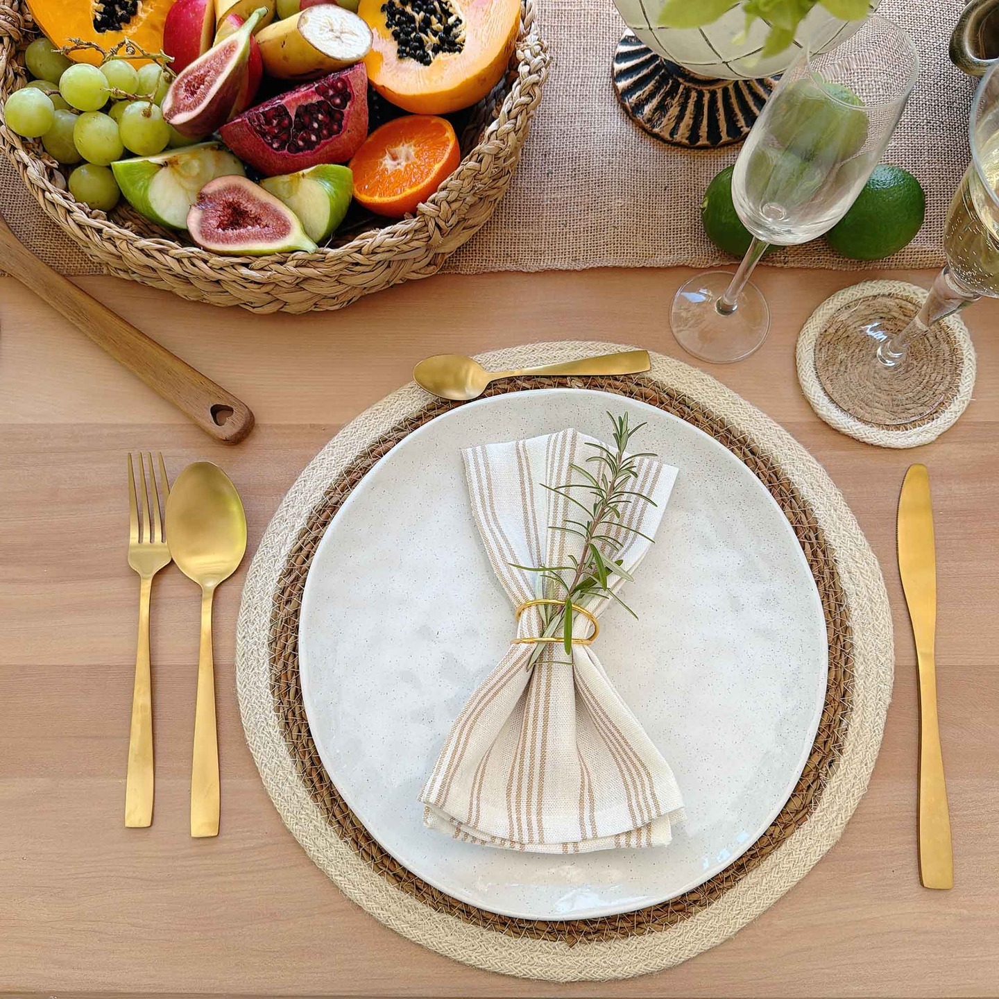 Add a touch of natural texture to your Easter table this season with our seagrass and jute placemats and coasters 🌿🐣
The perfect way to create a warm, relaxed setting that feels effortless and inviting.
Our coasters are available in a set of 4 for $13.00, with placemats starting from $9.90 each—available both in-store and online.
#white_sands_interiors
#torbayvillage
#aucklanddecor
#torbay
#torbaybusiness
#longbayvillage
#homedecor
#longbayauckland