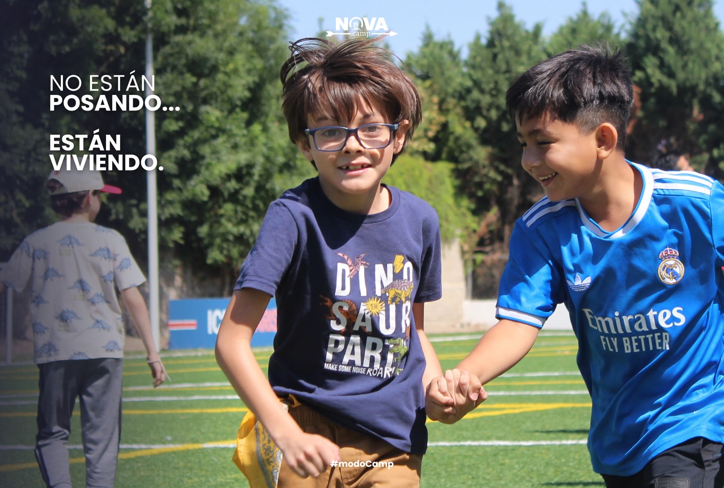 No están pensando si se ven bien.
No están pensando en la foto.
Ni en nada.
Solo están ahí.
Corriendo, riéndose, gritando…
como cuando todo se siente real.
🔥Así se vive de verdad.🏕️
#modoCamp #NovaCamp #CampLife #SinFiltro #Vívelo