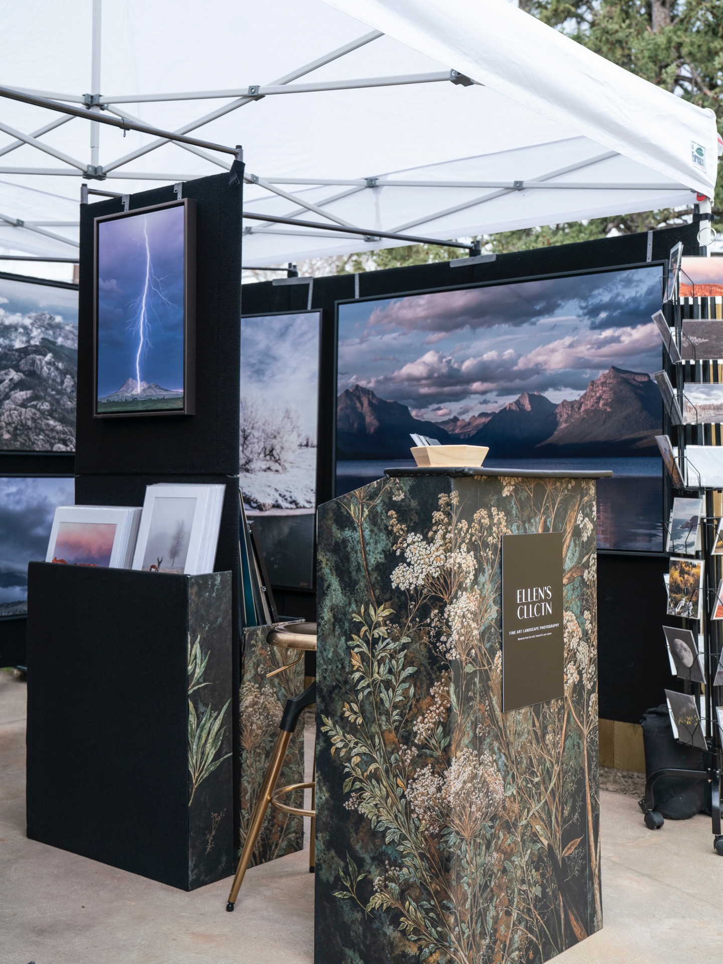 First show of the year and I’m debuting an entirely new booth design this weekend! I can’t wait to finally see it come to life 🙌🏽
If you’re in Rapid City, come experience the work in person at the Home Show at The Monument. I’ll be located in the Ice Arena, and this section of the show is free to attend, so it’s the perfect chance to see the artwork up close and find a piece that truly fits your space.
I’ll have event-exclusive pieces, special perks, and work that is not available online.
Show hours:
Saturday: 10 AM – 6 PM
Sunday: 10 AM – 3 PM
If you’ve been considering artwork for your home, office, or a statement wall, this is the best opportunity to view everything in person and ask questions about sizing, materials, and design options.
Come say hello, see what’s new, and experience the pieces the way they’re meant to be seen!