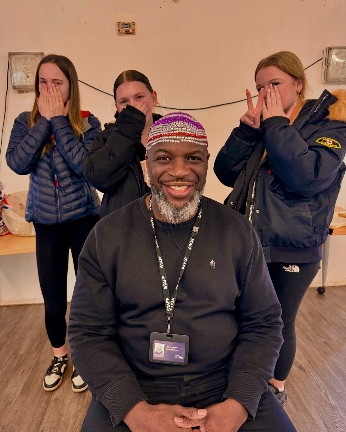 Lee has been MADjewelled all ready to sparkle for Christmas β¨π