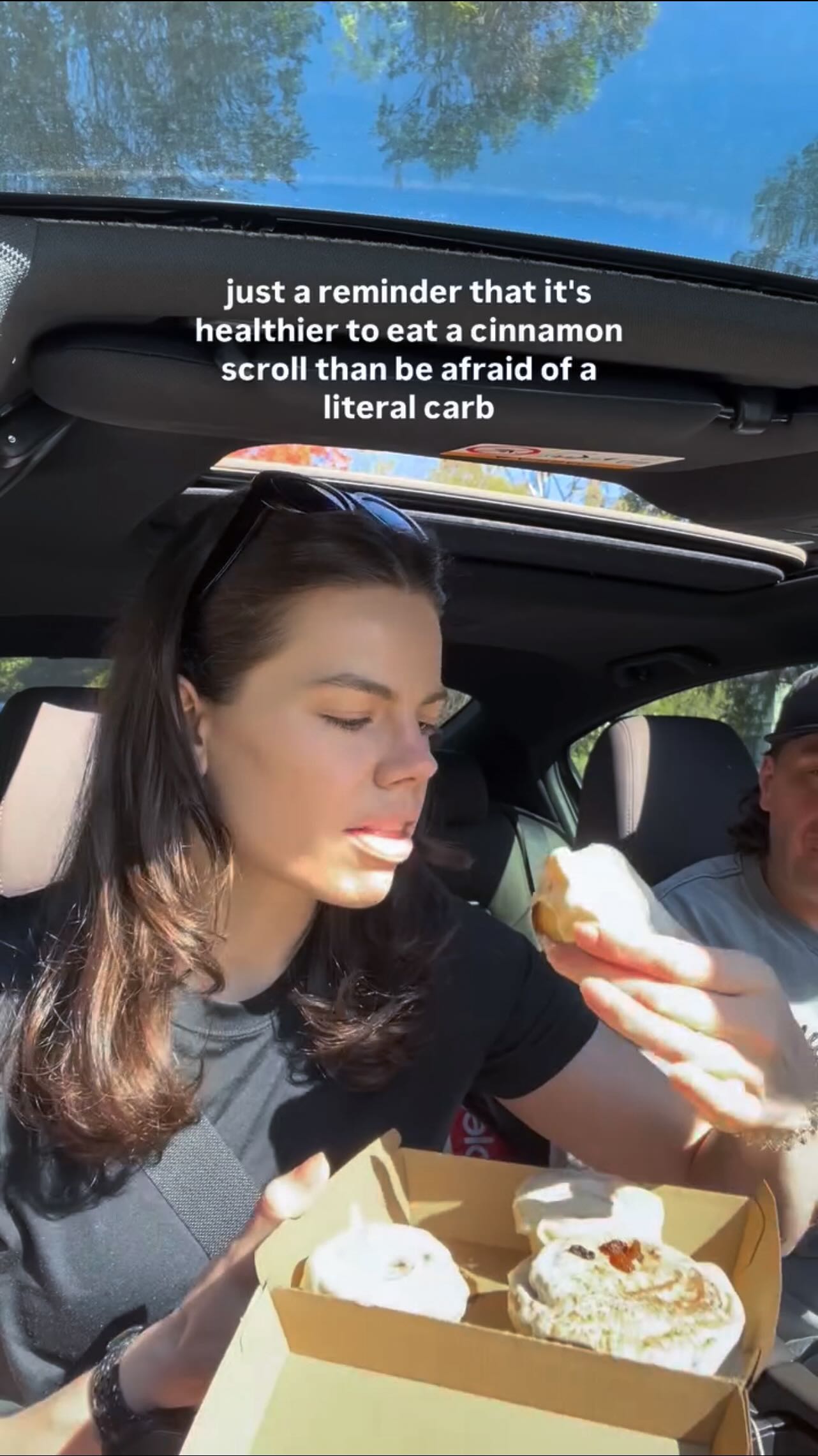 Reminder today: health isn’t just food.
It’s also connection and time with people you care about, sharing hot cross buns with butter and chocolate Easter eggs.
Move your body and enjoy the moment because real health includes living your life too.
Happy Easter 🐣
#easterlongweekend #bodyacceptancemovement #mentalhealthisimportant #health #nutritionstudent