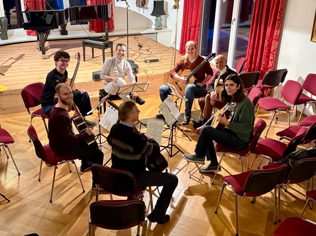 A very intense and beautiful weekend at the @wolfgang_sawallisch_stiftung with lots of music and art. What a joy to be able to share the beauty of music with such beautiful and sensitive people. Thank you very much for the invitation and for the possibility to enjoy such a beautiful place!
See you again in December!