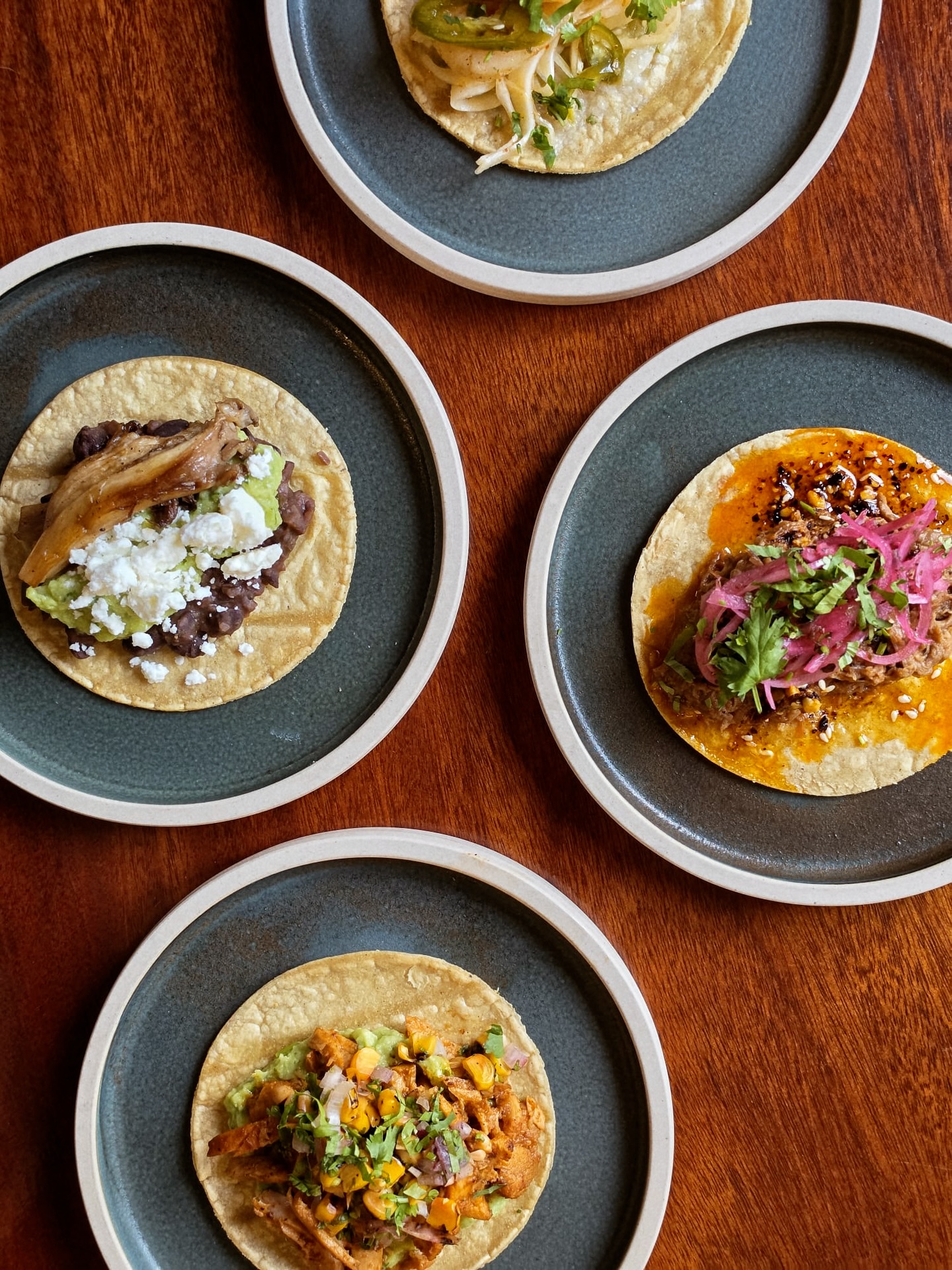 If tonight needed a plan… this is it. Taco night at The Queens - make sure you’ve booked your table 🙌😎🌮