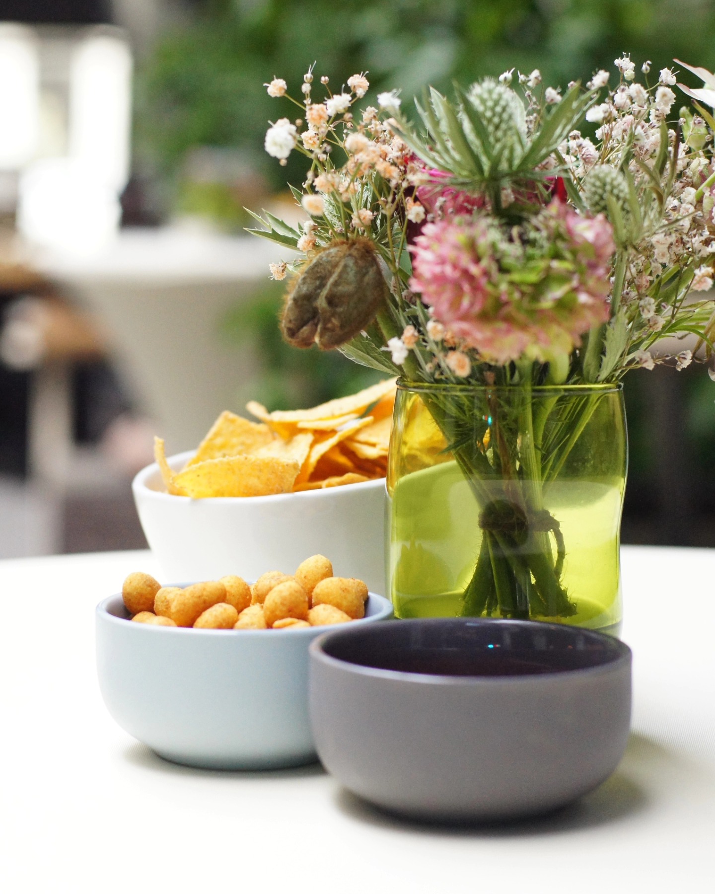 Catering business? Make sure to stand out, and draw attention to your products, interiors, food.. with great quality pictures. You could consider me 👀 📸 - I can do the same with lettuce, no problemo 😉🤝
#productdesign #productphoto #marketing #promote #business #smallbusiness #smallbusinessowner #photography #closeup #focus #food #bbq #party #grill #people #portraits #summer #garden #patio