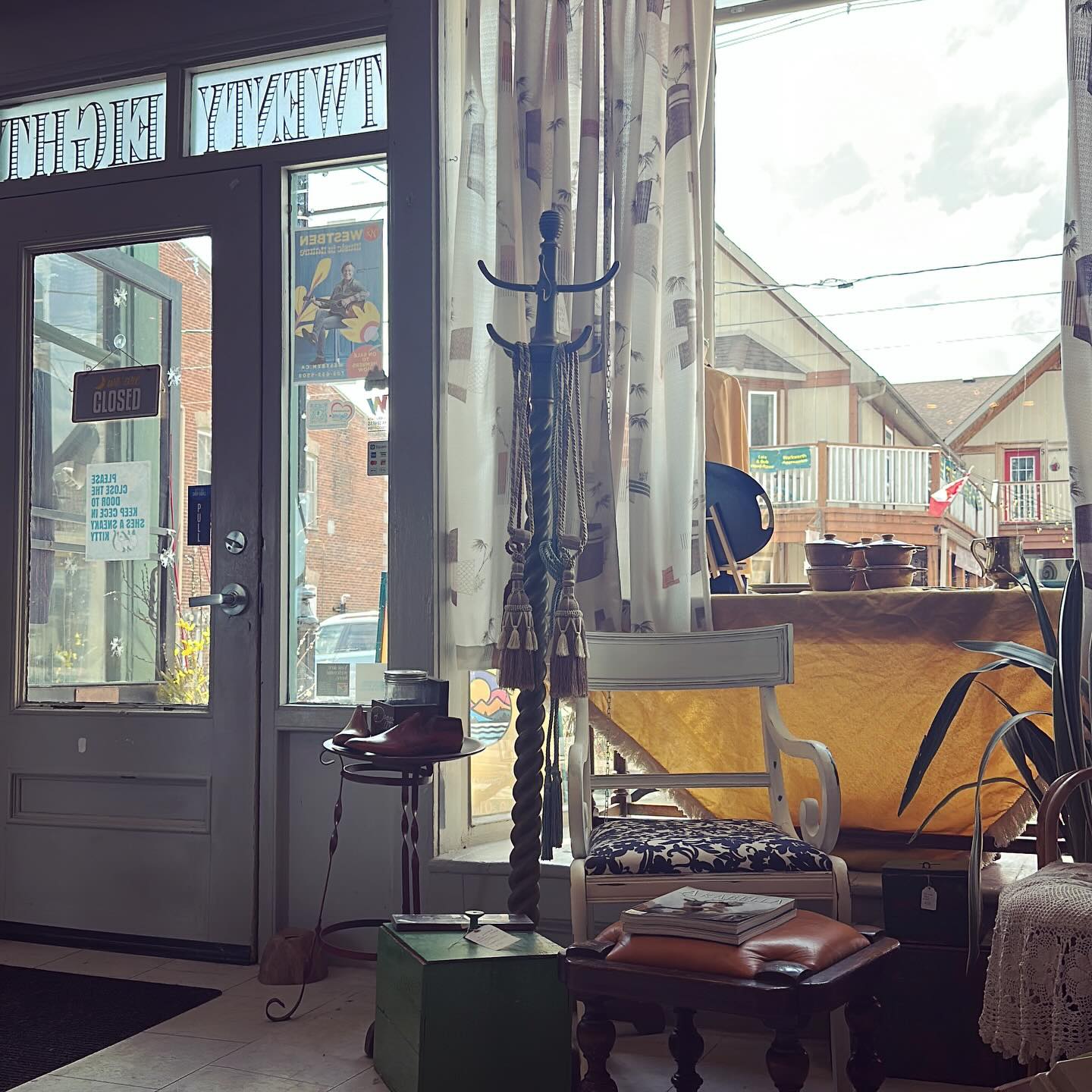 ☀️ What a beautiful day. ☀️
Weekenders is open today and Saturday 11-4.
We will be closed Sunday.