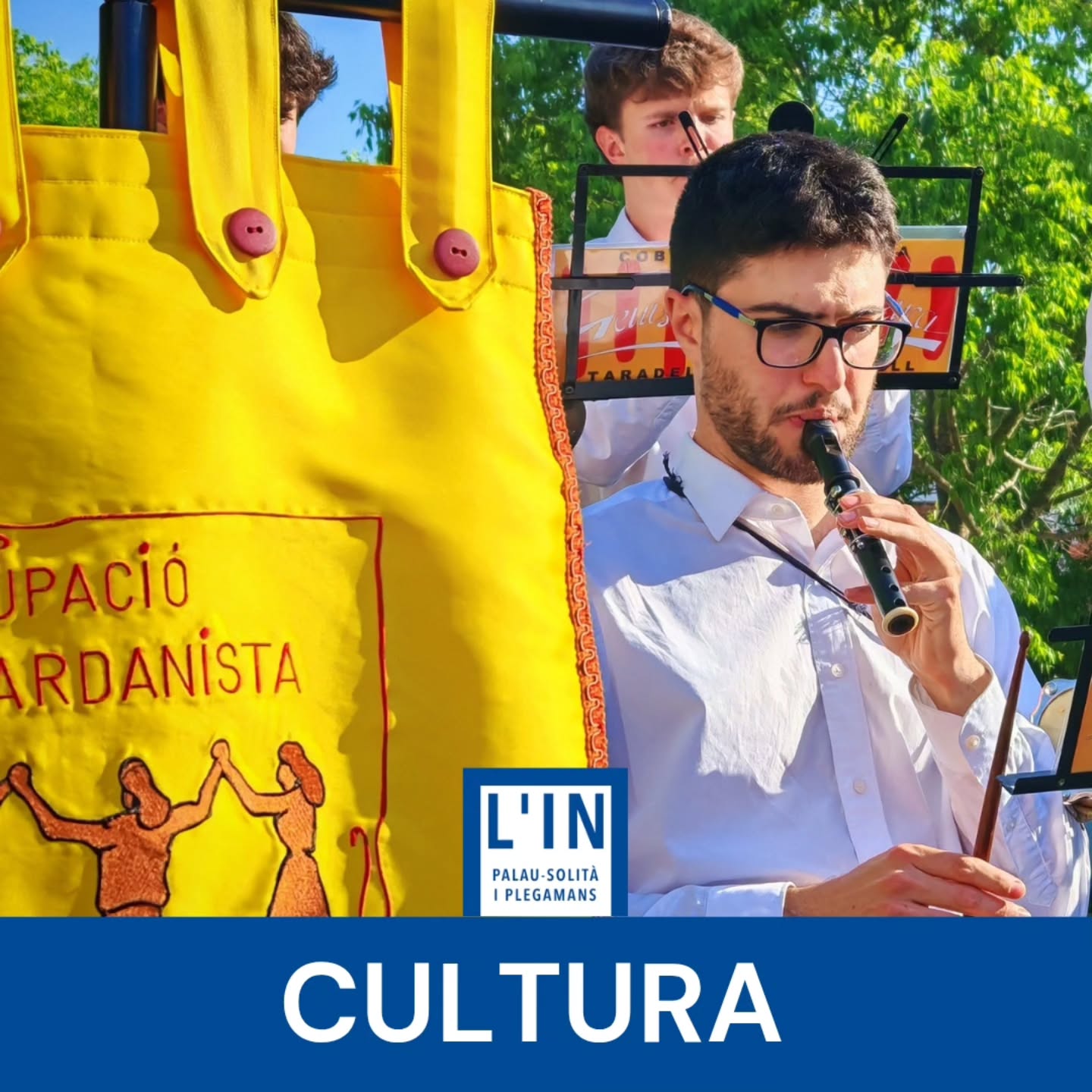 SANT JORDI. L'Agrupació Sardanista de Palau-solità i Plegamans obra la temporada amb la ballada de Sant Jordi. La cobla convidada es la Genisenca. @coblagenisenca @ajpalauplegamans #Palausolitaiplegamans #Psip #santjordi