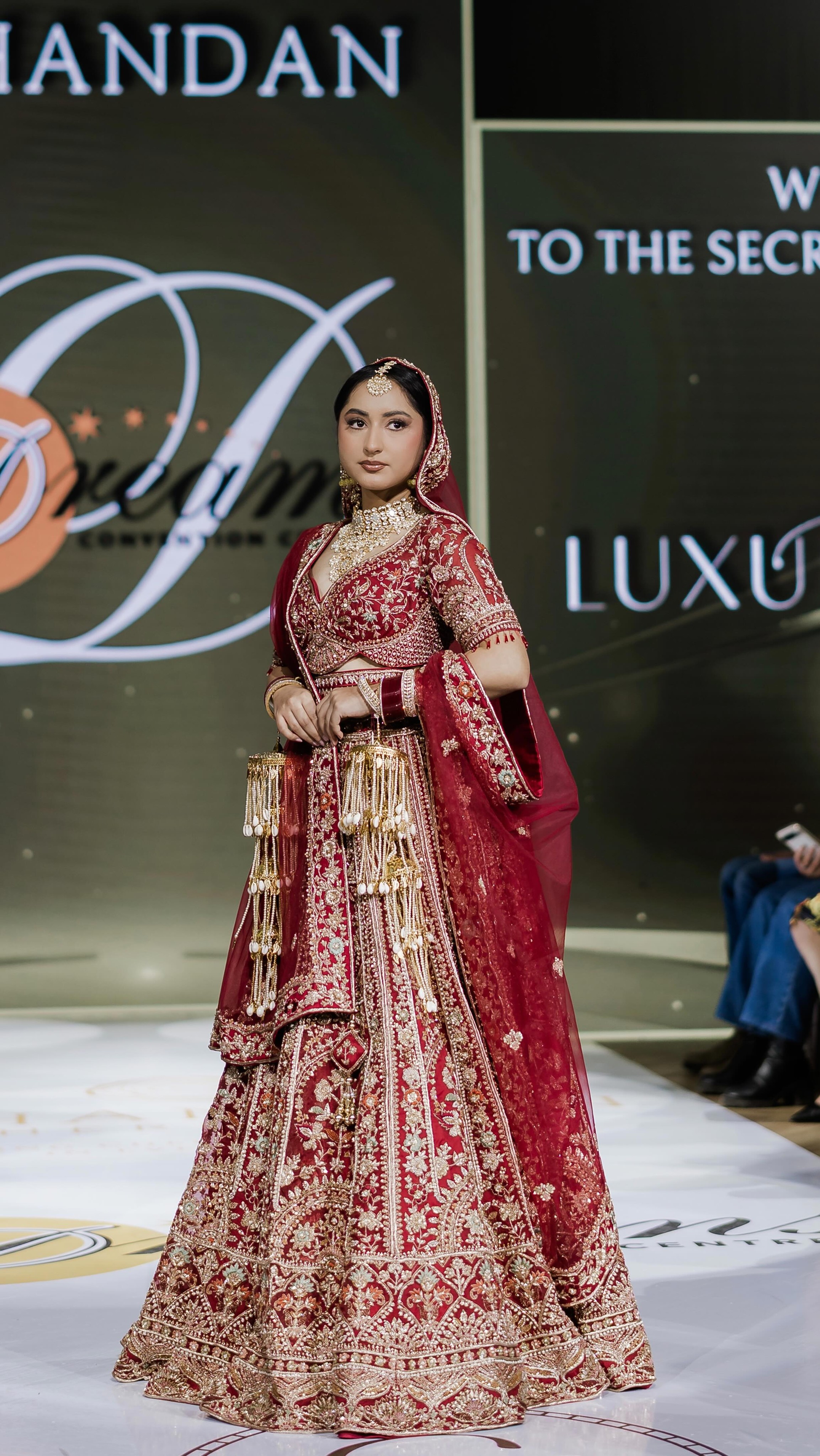 Crafted with tradition, worn with pride🌟
.
.
.
#weddingoutfit #bridalwear #designerlehenga #explore #explorepage✨