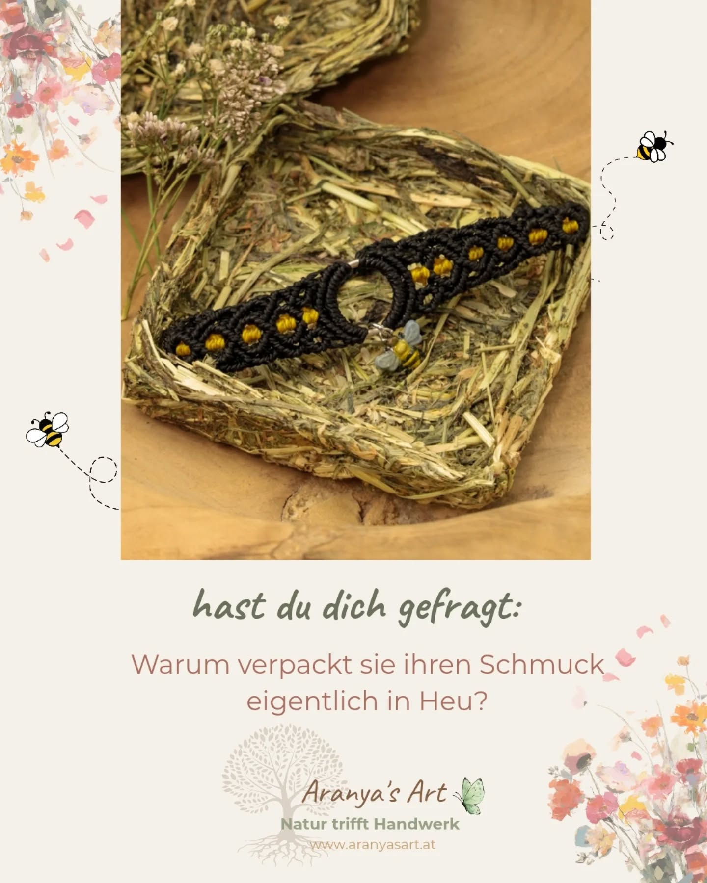 🌿Ein Geschenk für die Sinne🌿
Hast du dich schon mal gefragt, warum deine Bestellung bei mir nach einer Sommerwiese im duftet? 👃🌾
In meinem neuen Blogbeitrag nehme ich dich mit hinter die Kulissen von Aranya’s Art. Ich erzähle dir, warum mein Schmuck eigentlich in meiner Umweltfreundlichen Verpackung aus Heu zu dir reist, wie ich meinen Kleber aus Maisstärke selbst anrühre und warum meine Verpackung das absolute Lieblingsessen für deine Garten-Regenwürmer ist. 🐛✨
Es geht um mehr als nur Schmuck. Es geht darum, der Erde etwas zurückzugeben und gemeinsam eine grüne Zukunft für unsere Kinder zu gestalten. 💚
Was dich im Blog erwartet:
Das Geheimnis des "Wurmfutters" 🌍
Mein Rezept für DIY-Bio-Kleber 🥣
Tipps, wie du die Verpackung als Deko nutzt oder richtig kompostierst.
👉 Den Link findest du wie immer in meiner Bio, in meiner heutigen Story und später in den Highlights "Blog"
Schreib mir gerne in den Kommentaren wie die mein Beitrag gefallen hat.🤗🌳
Herzliche Grüße und einen wunderschönen Abend✨
Eure Katharina 💝
#umweltfreundlicheverpackung #ZeroWasteVerpackung #heuverpackung #aranyasArt #SchmuckDesign
