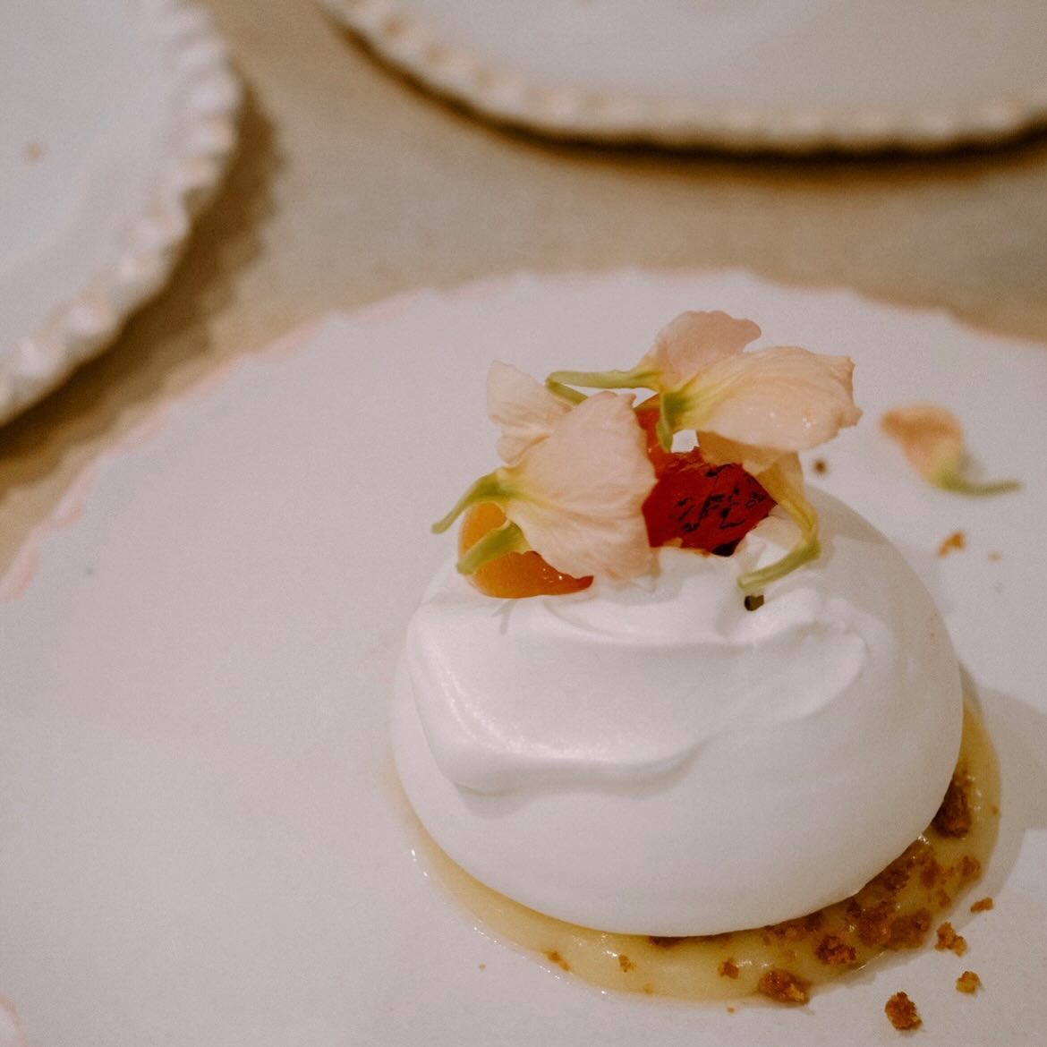 C’était l’hivers !
Heureuse de retrouver le printemps, ses légumes verts et ses fleurs.
.
Photos 1,2,3 @constanceibanez
.
.
.
#food #cheflife #cheffe #toulouse #restauranttoulouse