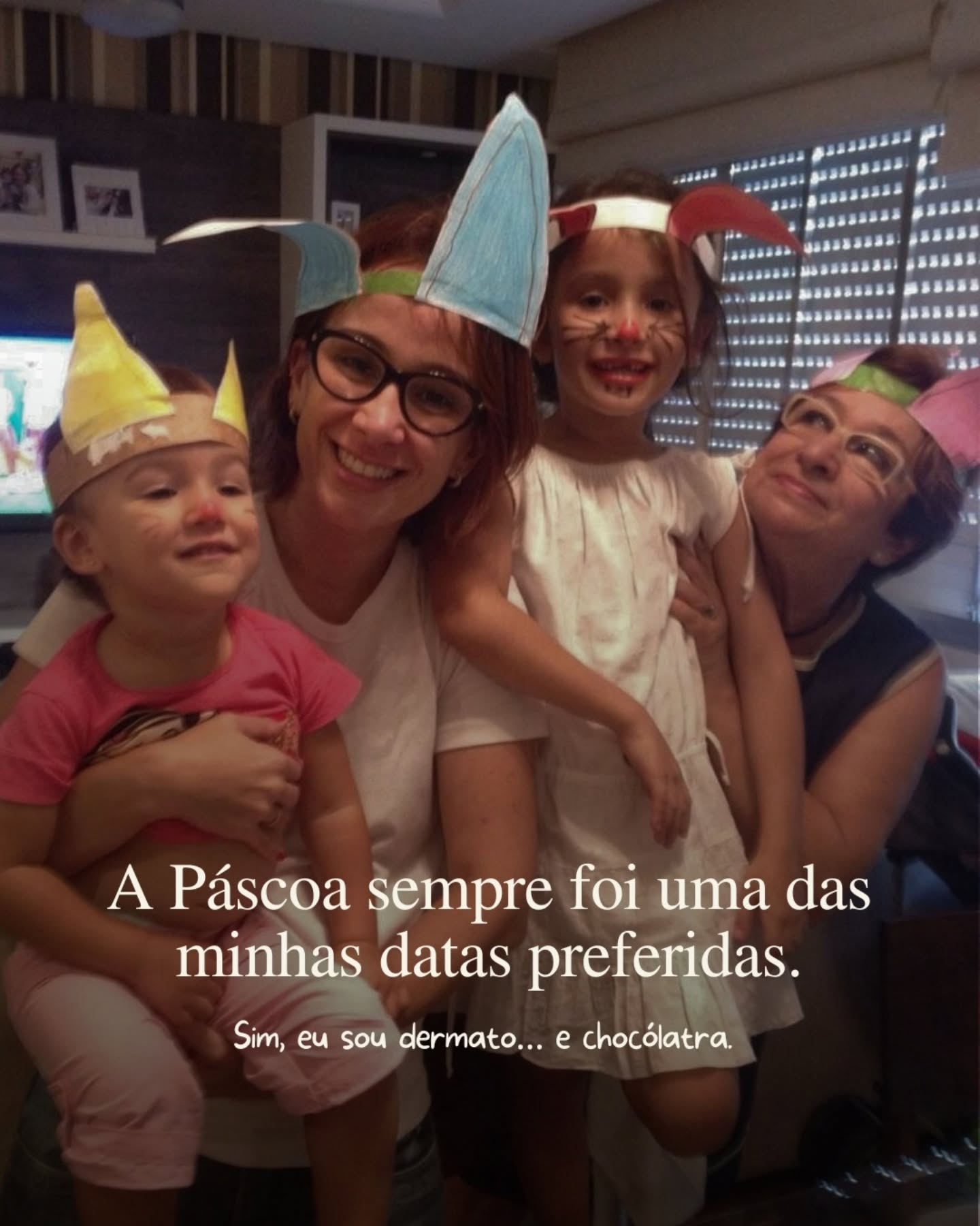 A gente cresce… mas tem coisas que continuam fazendo sentido!
Pra mim, a Páscoa nunca foi só sobre chocolate. Mas sobre memória, sobre família, sobre aqueles pequenos momentos que ficam.
E sim… eu continuo amando um bom ovo de Páscoa 🍫🤭
No meio de tanta regra, tanta preocupação, tanta informação… às vezes a gente esquece que também pode só viver.
Sem culpa e sem neura. Só equilíbrio!
Feliz Páscoa ✨