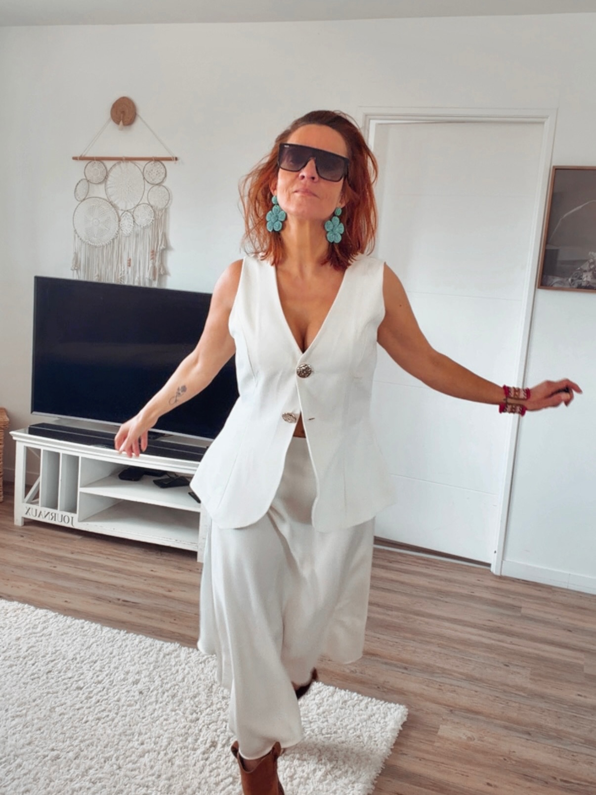 La veste Alena et sa coupe cintrée et élégante apportera du caractère à tous vos looks 🩷 #mademoiselleksigean #blazer #newco #ootd #mode